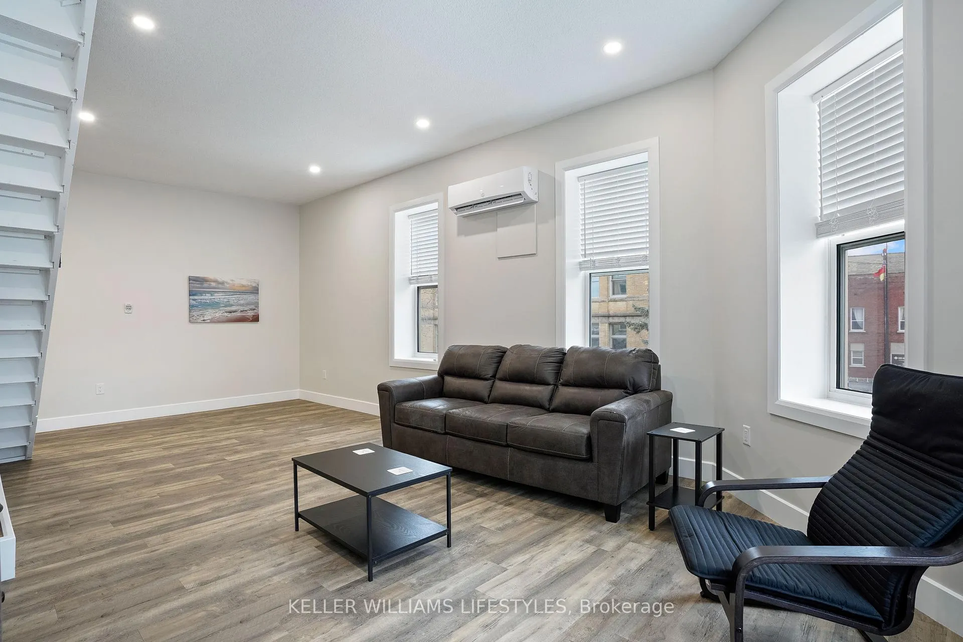 Photo 17 of Unit 5, 537 Talbot Street, St. Thomas — HOMEH