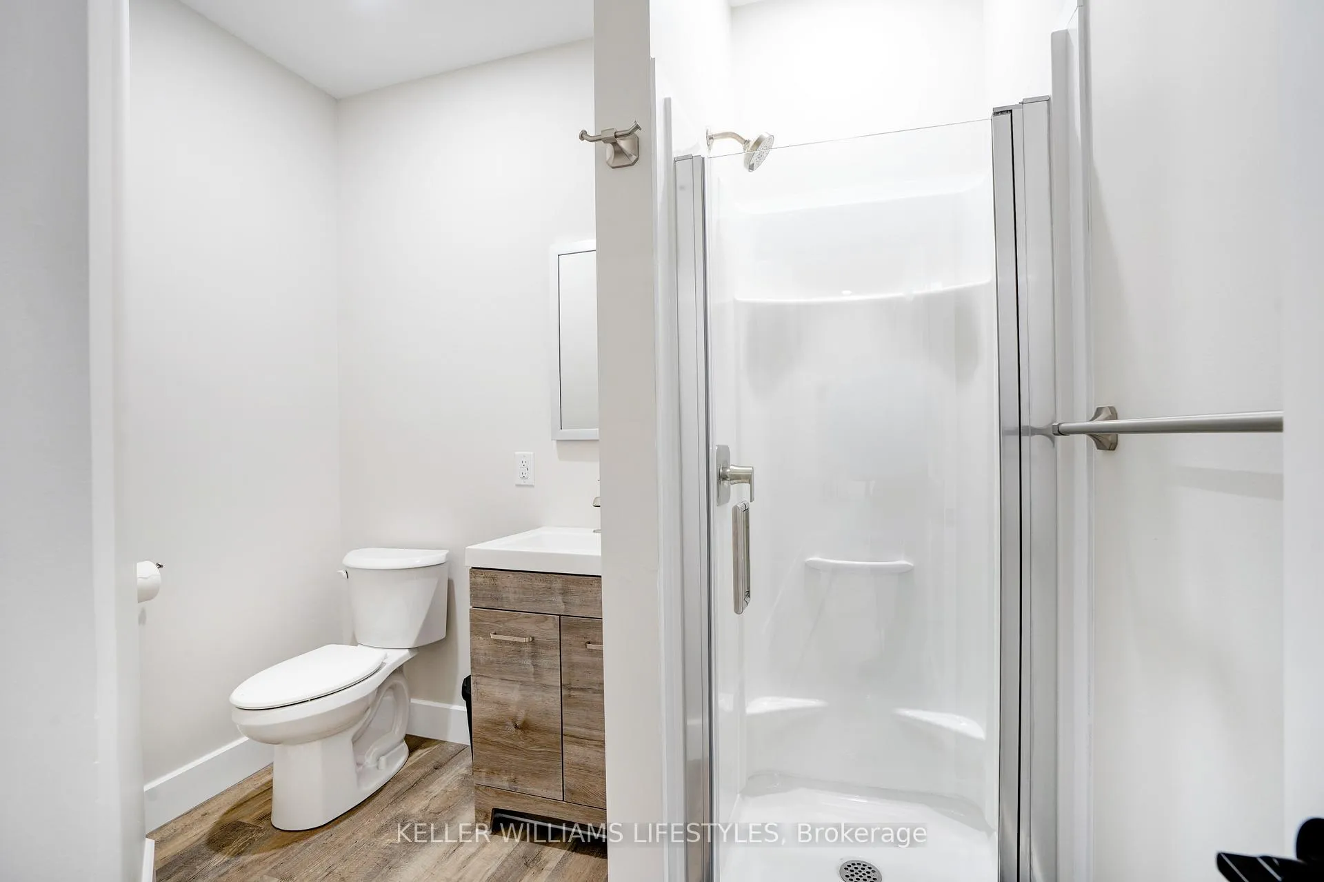 Photo 22 of Unit 5, 537 Talbot Street, St. Thomas — HOMEH