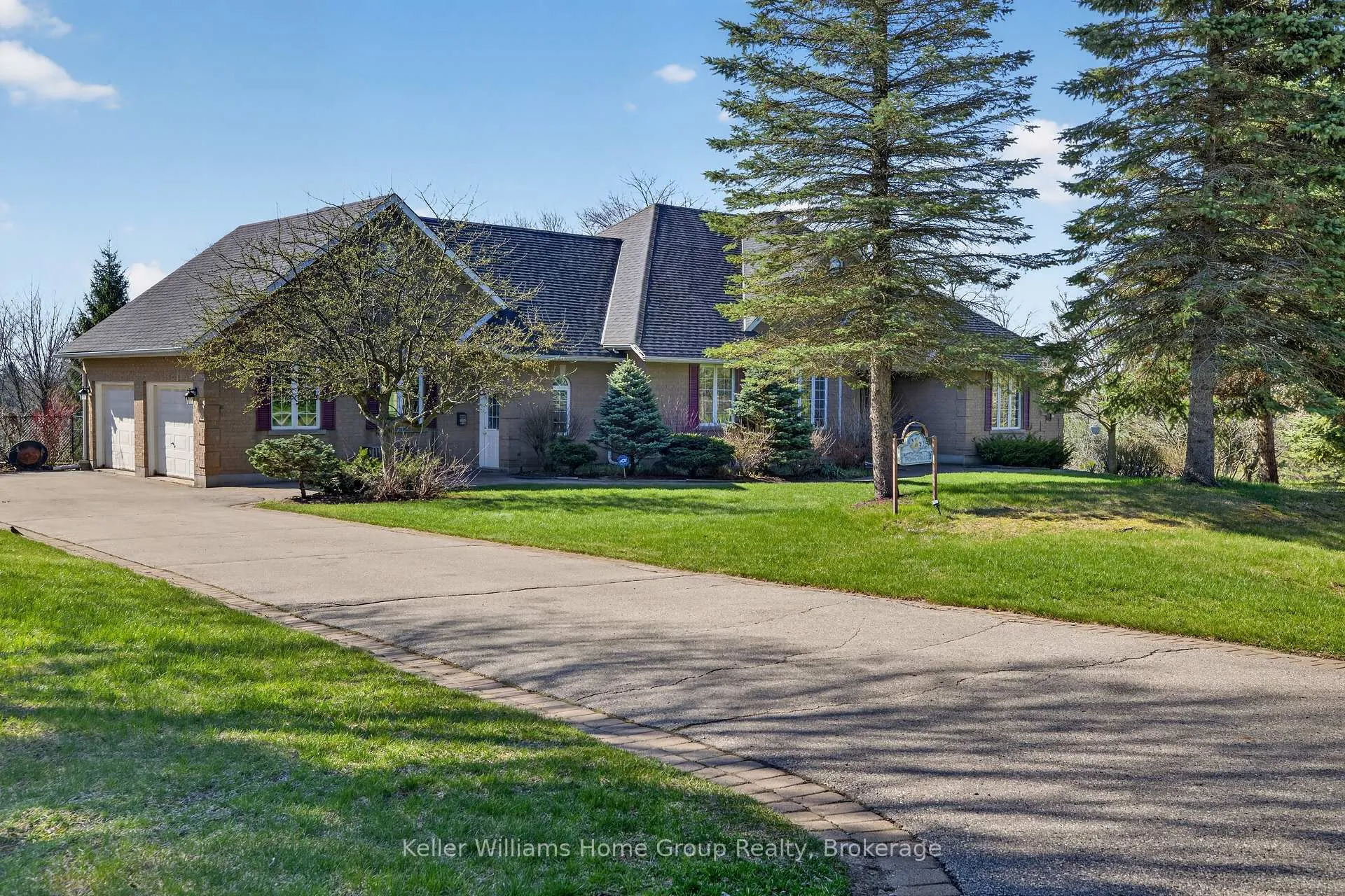 Photo 2 of Unit B, 23 Fox Run Drive, Puslinch, Rural Puslinch East — HOMEH