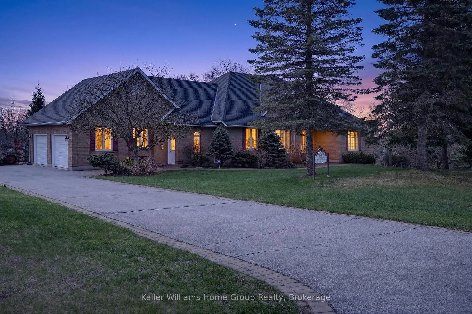 Photo 3 of Unit B, 23 Fox Run Drive, Puslinch, Rural Puslinch East — HOMEH