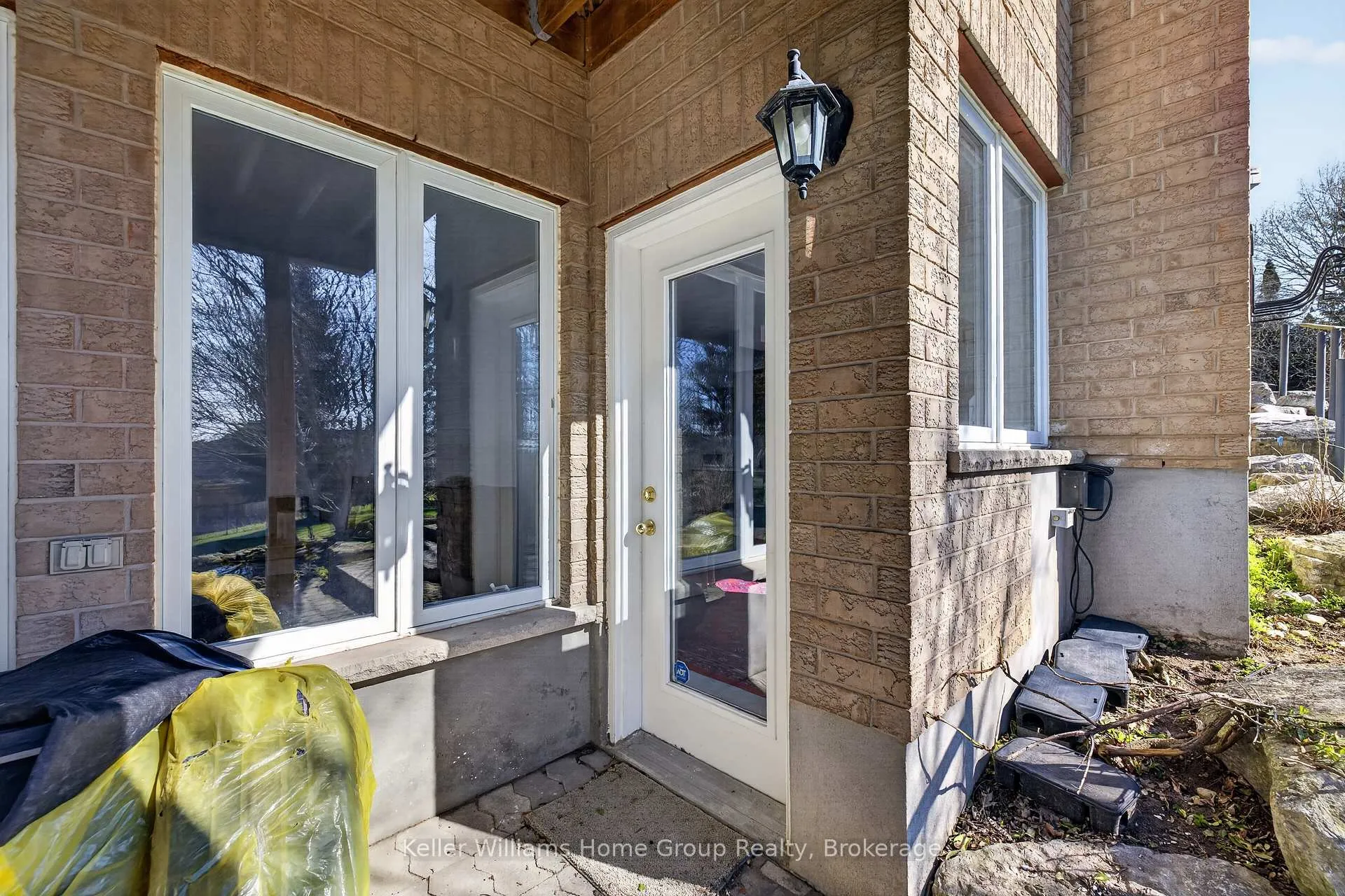 Photo 9 of Unit B, 23 Fox Run Drive, Puslinch, Rural Puslinch East — HOMEH