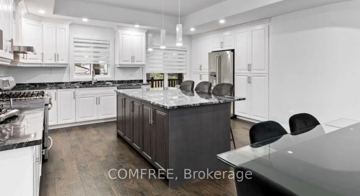 Photo 10 of 2927 Clemenceau Boulevard, Windsor — HOMEH