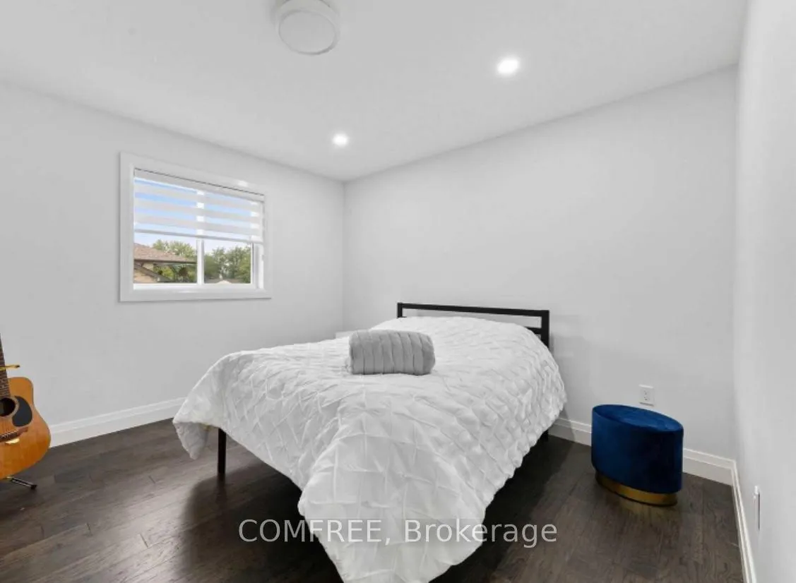 Photo 16 of 2927 Clemenceau Boulevard, Windsor — HOMEH