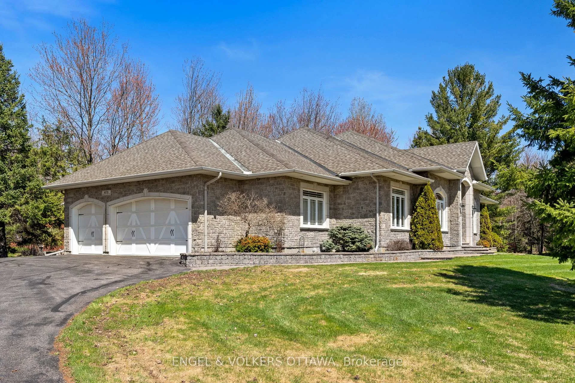 Photo 4 of 6370 Emerald Links Drive, Ottawa, Greely — HOMEH