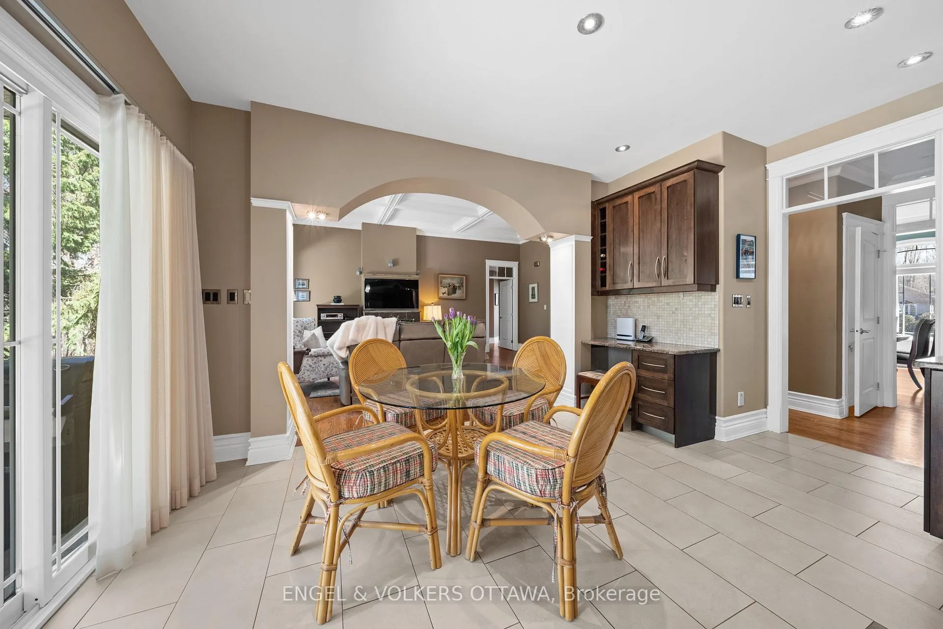 Photo 13 of 6370 Emerald Links Drive, Ottawa, Greely — HOMEH