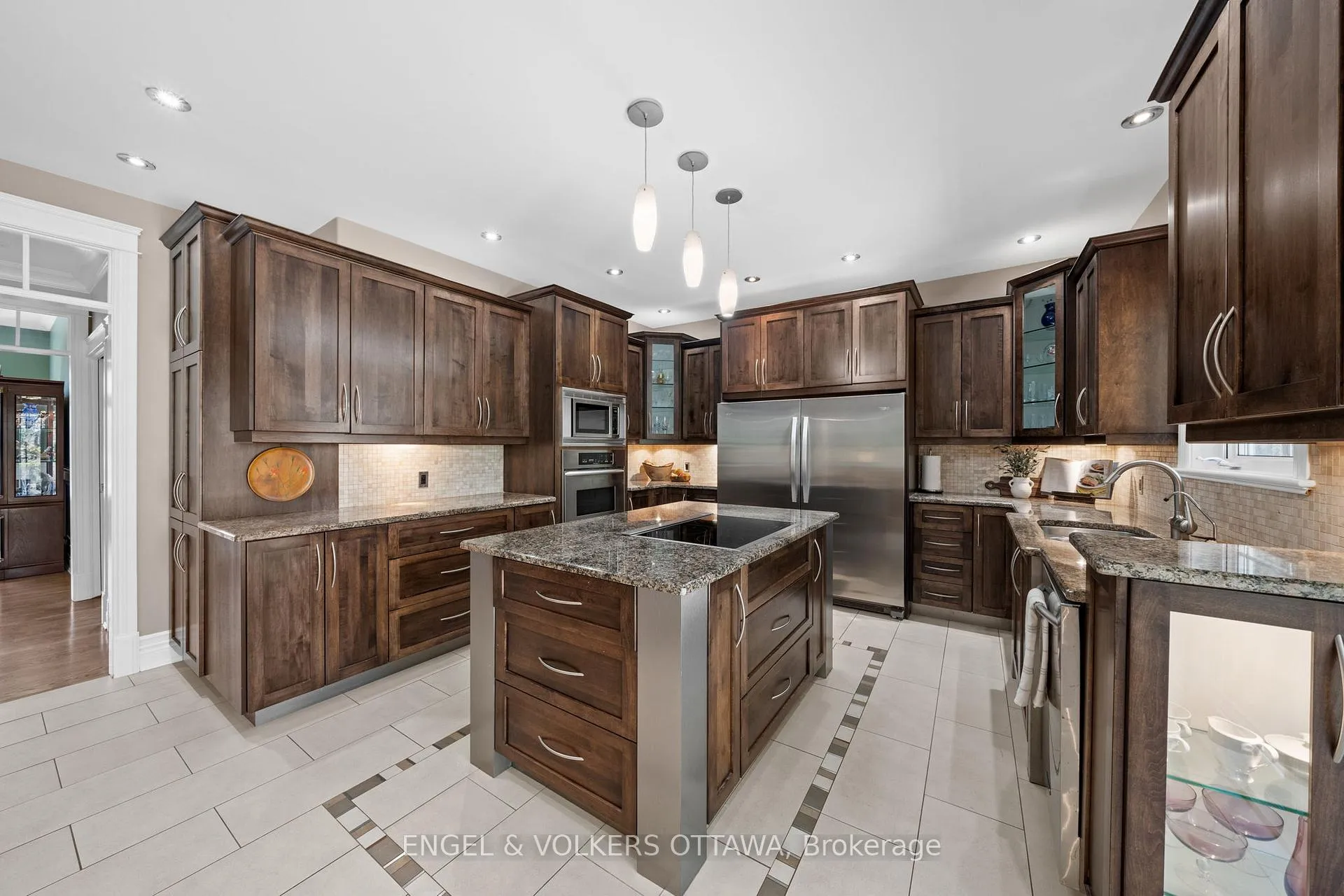 Photo 15 of 6370 Emerald Links Drive, Ottawa, Greely — HOMEH