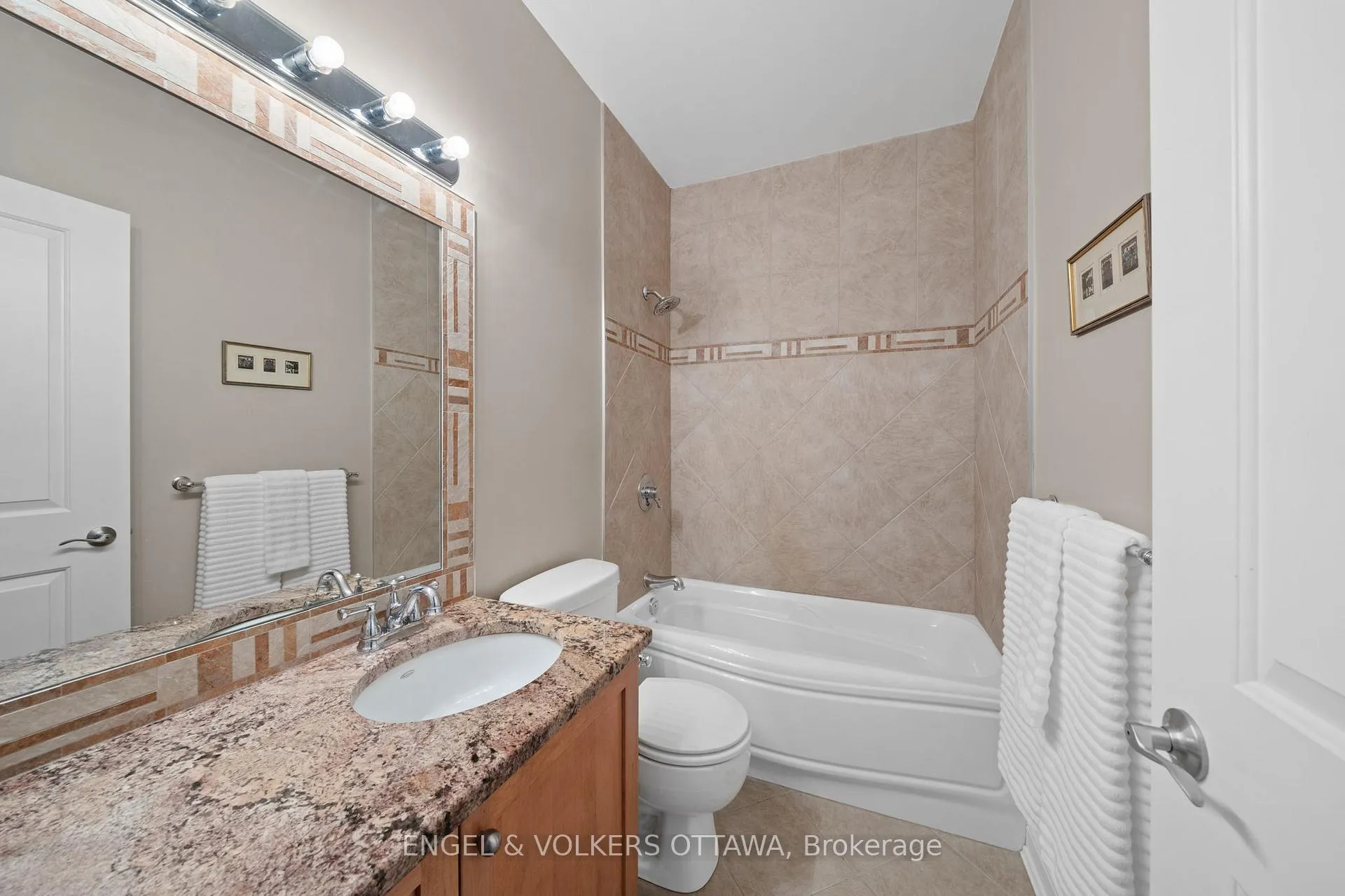 Photo 27 of 6370 Emerald Links Drive, Ottawa, Greely — HOMEH