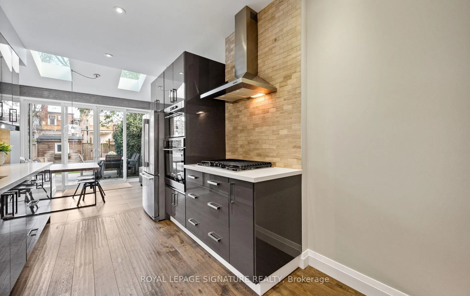 Photo 9 of 259 Booth Avenue, Toronto, South Riverdale — HOMEH