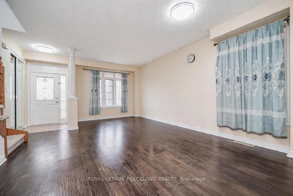 Photo 8 of 5 Forest Valley Road, Markham, Greensborough — HOMEH