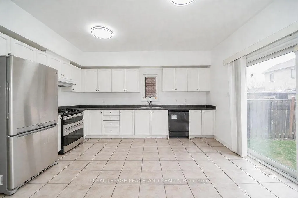 Photo 9 of 5 Forest Valley Road, Markham, Greensborough — HOMEH