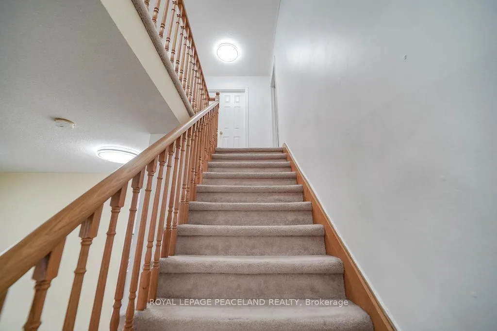 Photo 12 of 5 Forest Valley Road, Markham, Greensborough — HOMEH