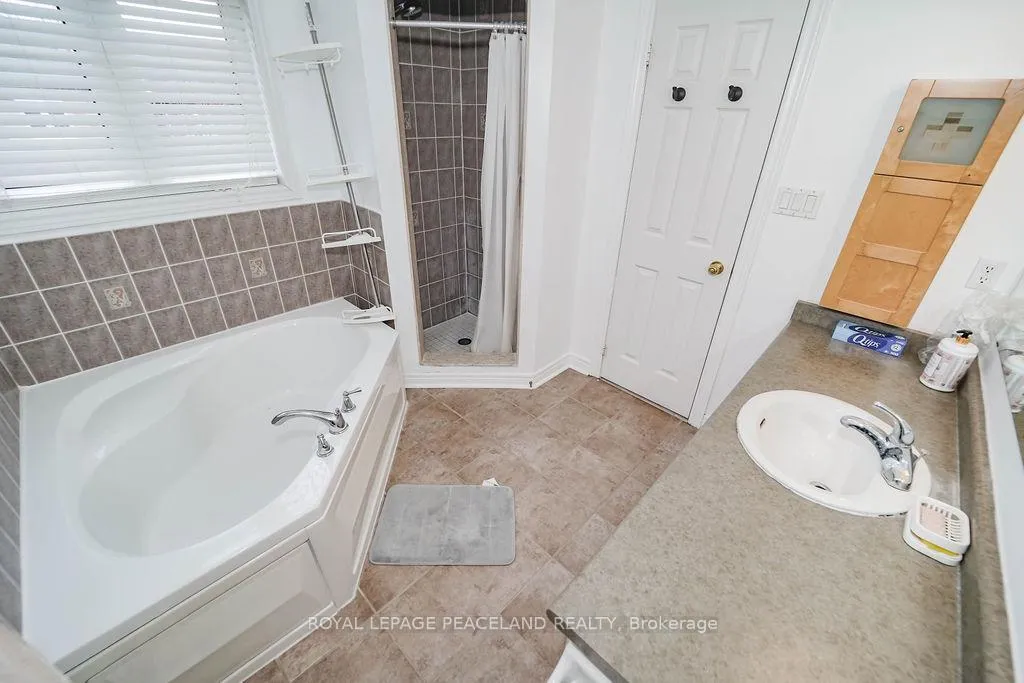 Photo 15 of 5 Forest Valley Road, Markham, Greensborough — HOMEH