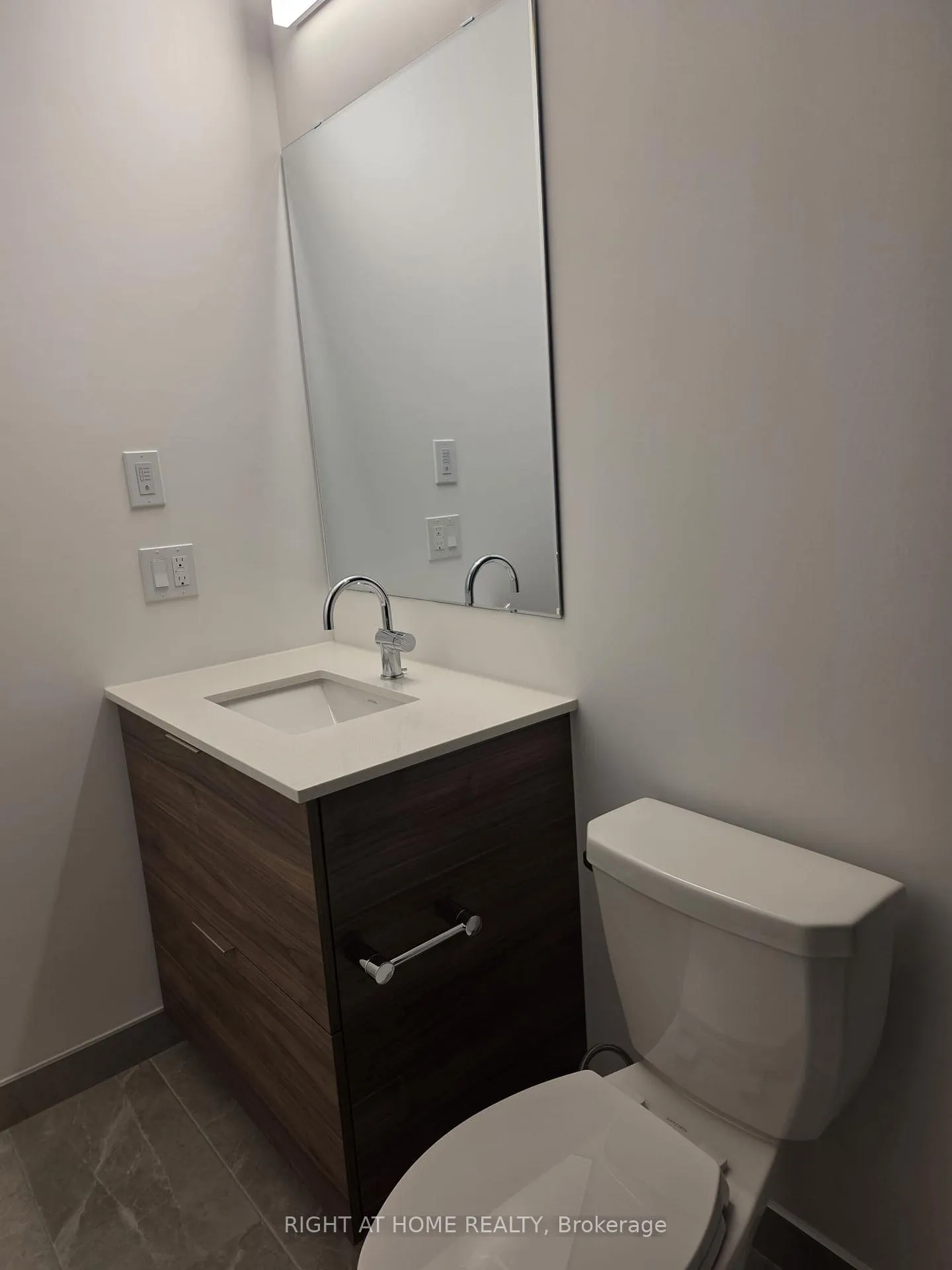 Photo 10 of Unit 440, 2501 Saw Whet Boulevard, Oakville, Glen Abbey — HOMEH