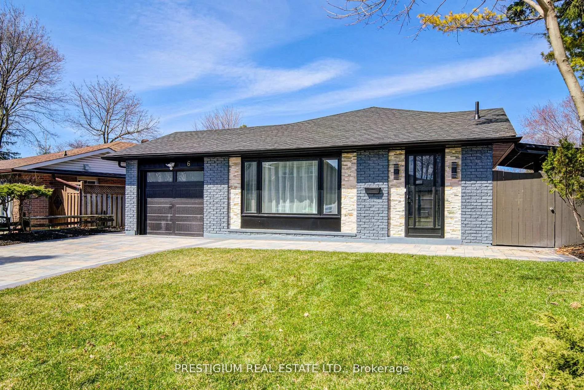 Photo 3 of Unit Upper Level, 6 Willis Drive, Brampton, Brampton East — HOMEH