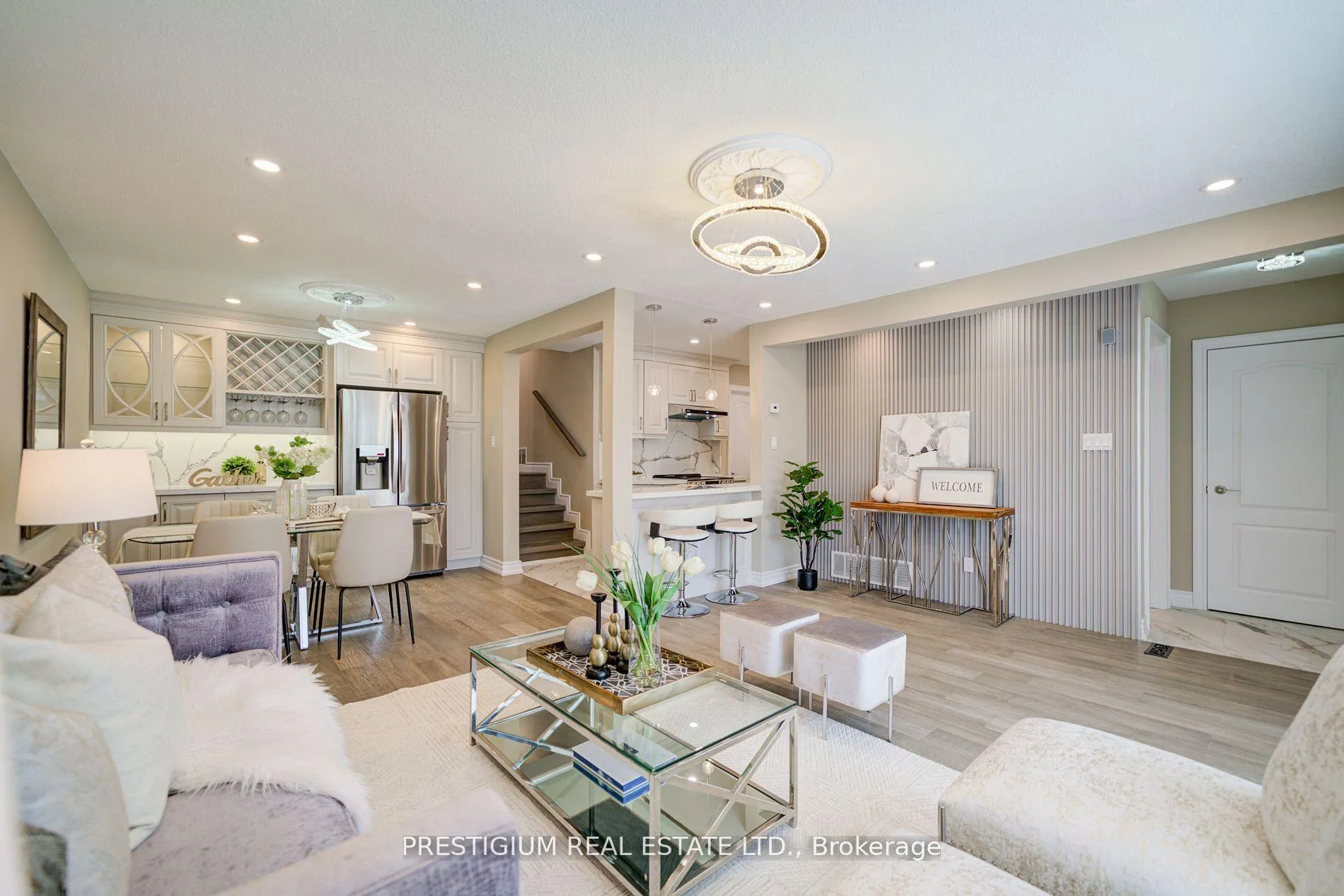 Photo 6 of Unit Upper Level, 6 Willis Drive, Brampton, Brampton East — HOMEH