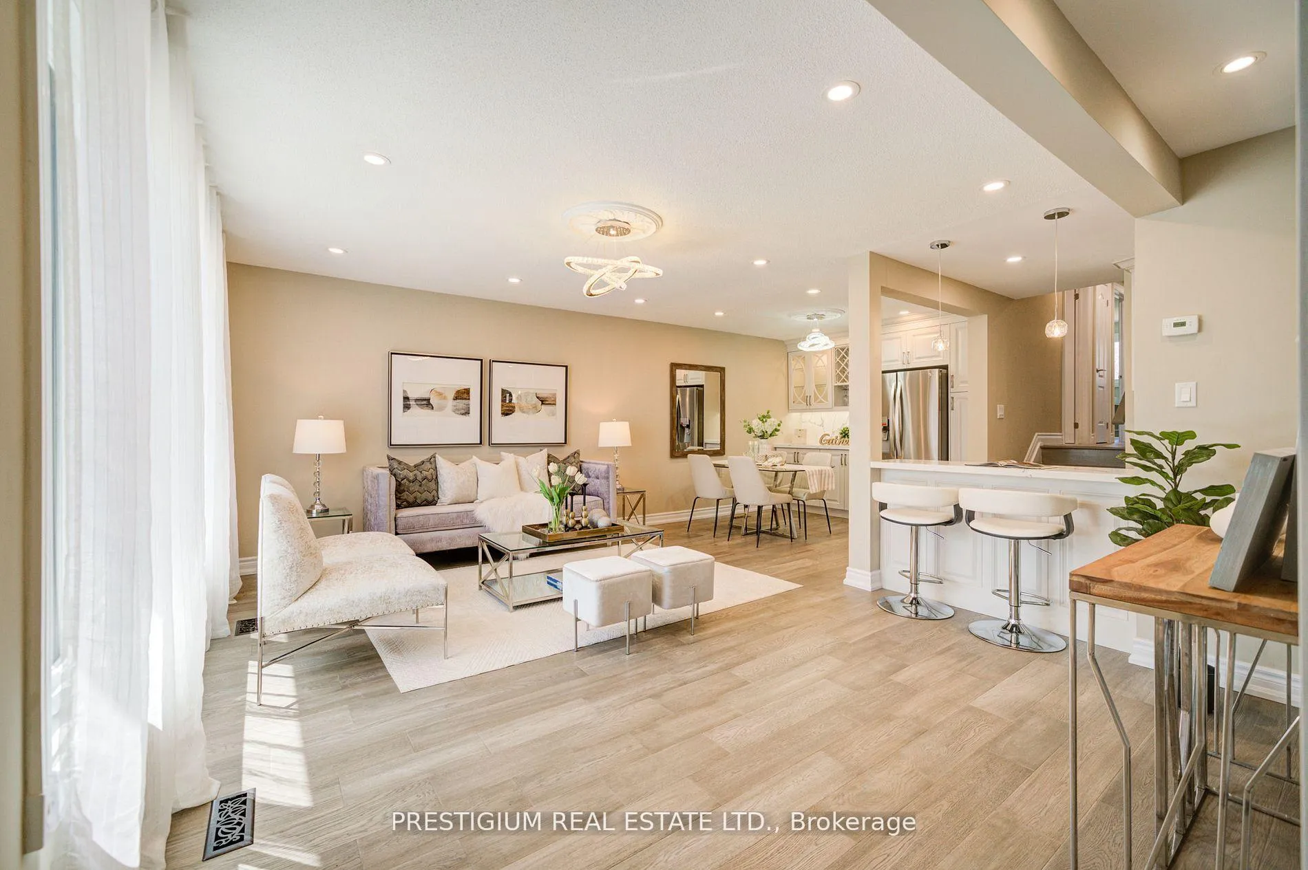 Photo 9 of Unit Upper Level, 6 Willis Drive, Brampton, Brampton East — HOMEH