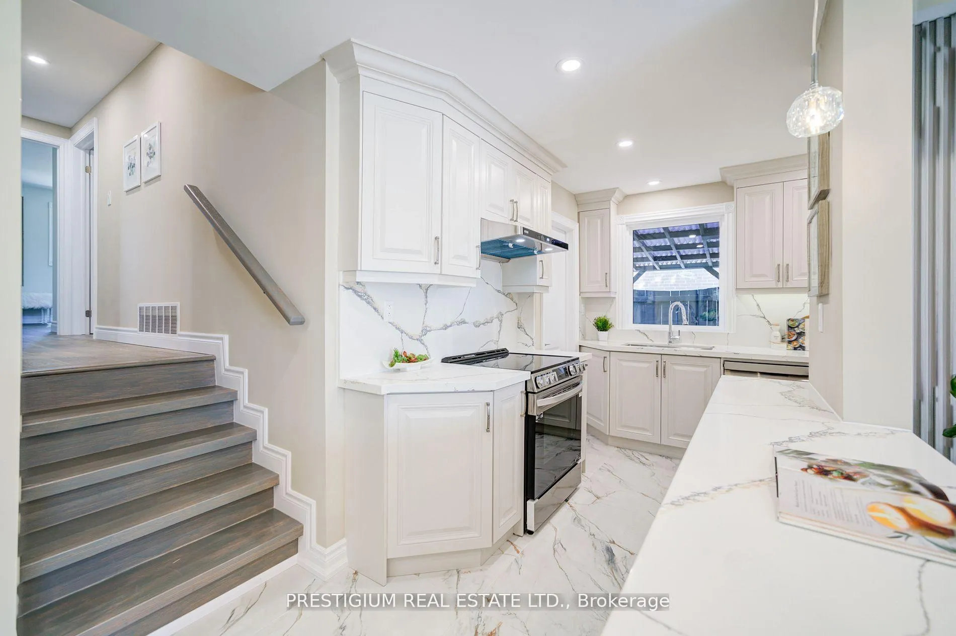 Photo 14 of Unit Upper Level, 6 Willis Drive, Brampton, Brampton East — HOMEH