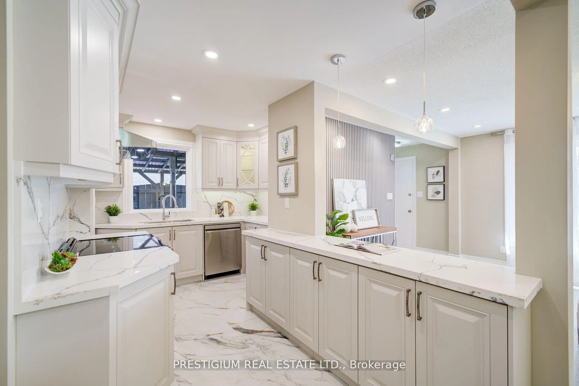 Photo 15 of Unit Upper Level, 6 Willis Drive, Brampton, Brampton East — HOMEH