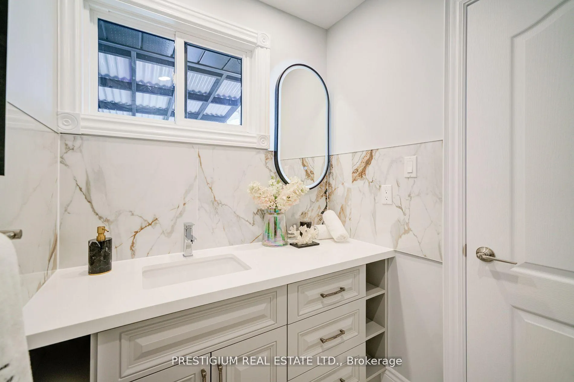 Photo 19 of Unit Upper Level, 6 Willis Drive, Brampton, Brampton East — HOMEH