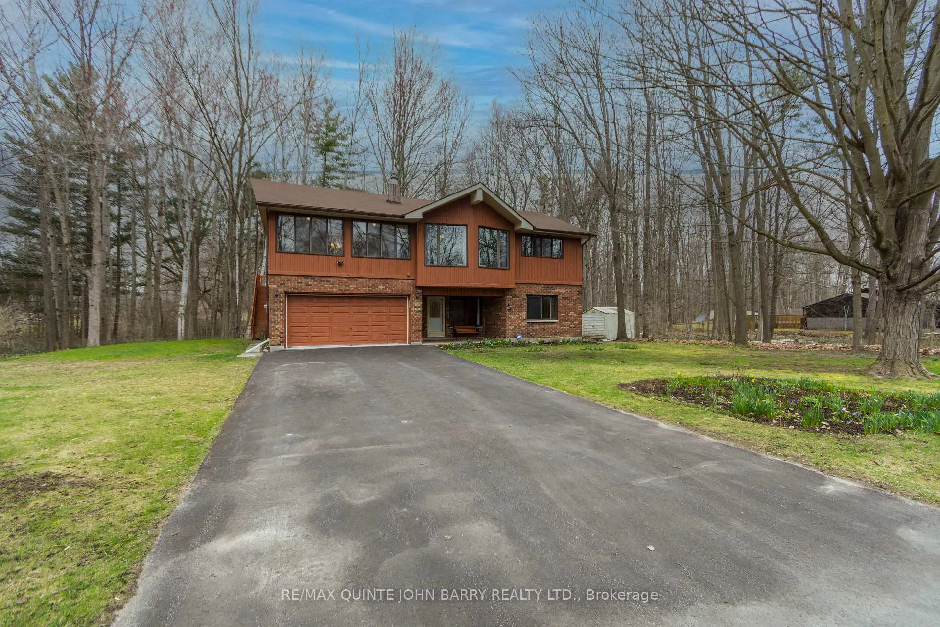 Photo 3 of 46 Twelve O'Clock Pt Road, Quinte West, Sidney Ward — HOMEH
