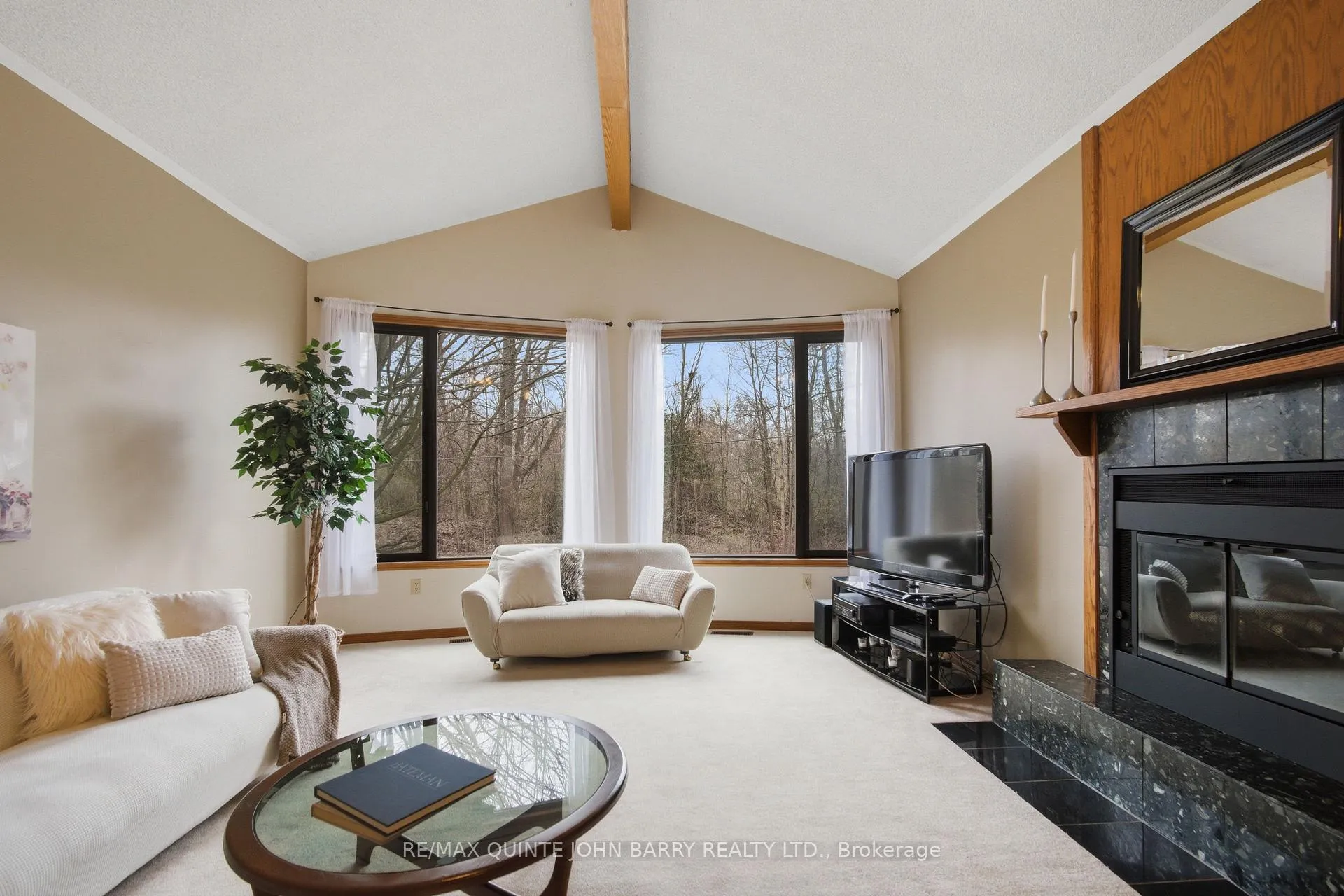 Photo 7 of 46 Twelve O'Clock Pt Road, Quinte West, Sidney Ward — HOMEH