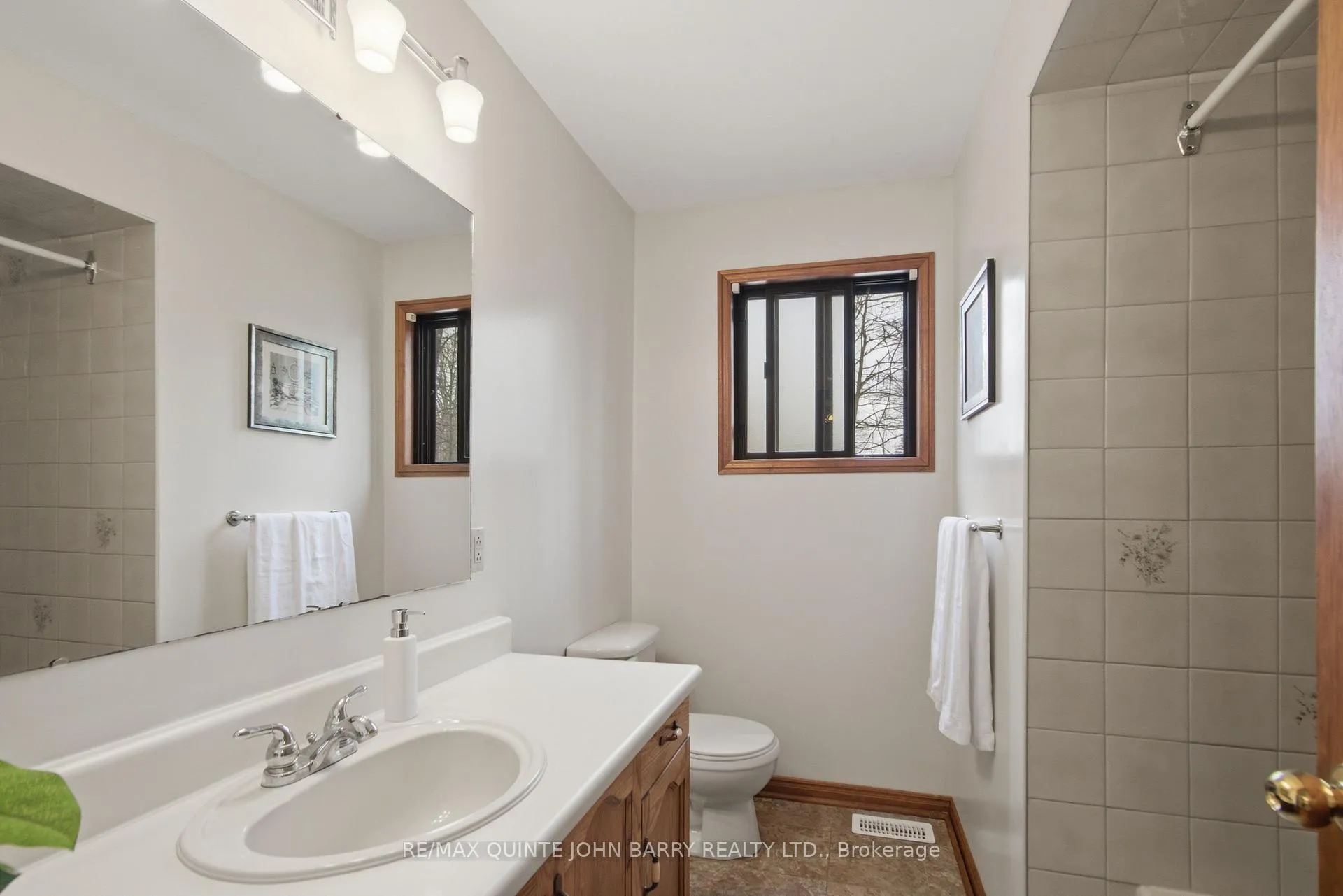 Photo 24 of 46 Twelve O'Clock Pt Road, Quinte West, Sidney Ward — HOMEH
