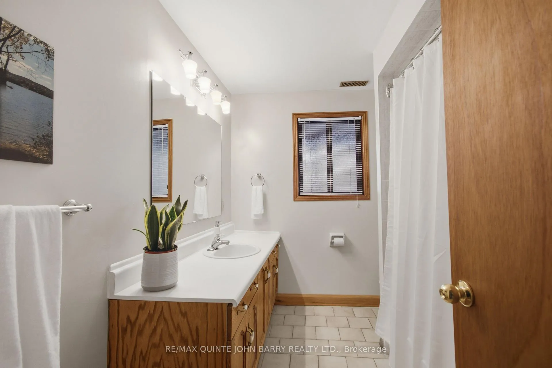 Photo 33 of 46 Twelve O'Clock Pt Road, Quinte West, Sidney Ward — HOMEH