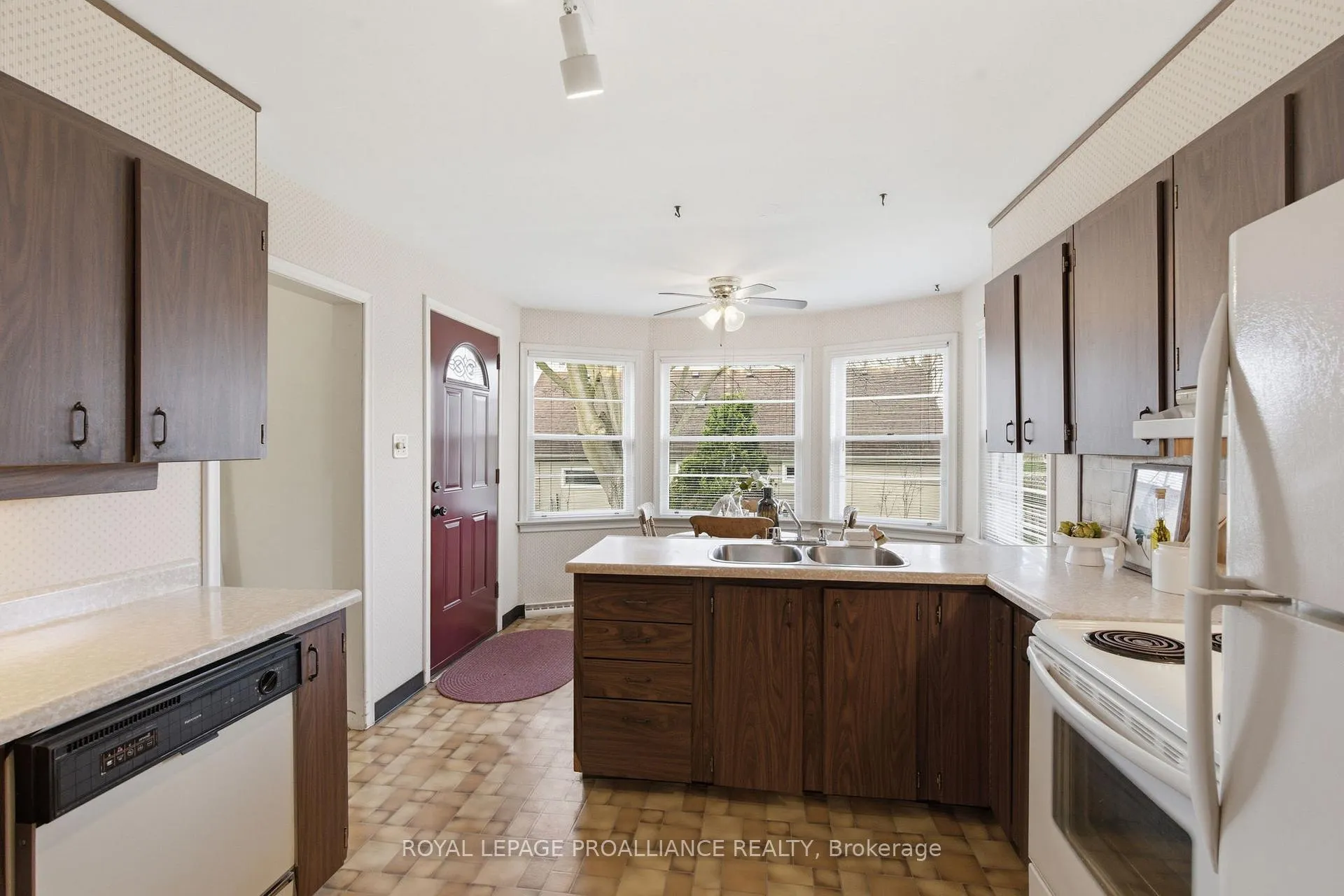 Photo 19 of 395 Henry Street, Cobourg — HOMEH