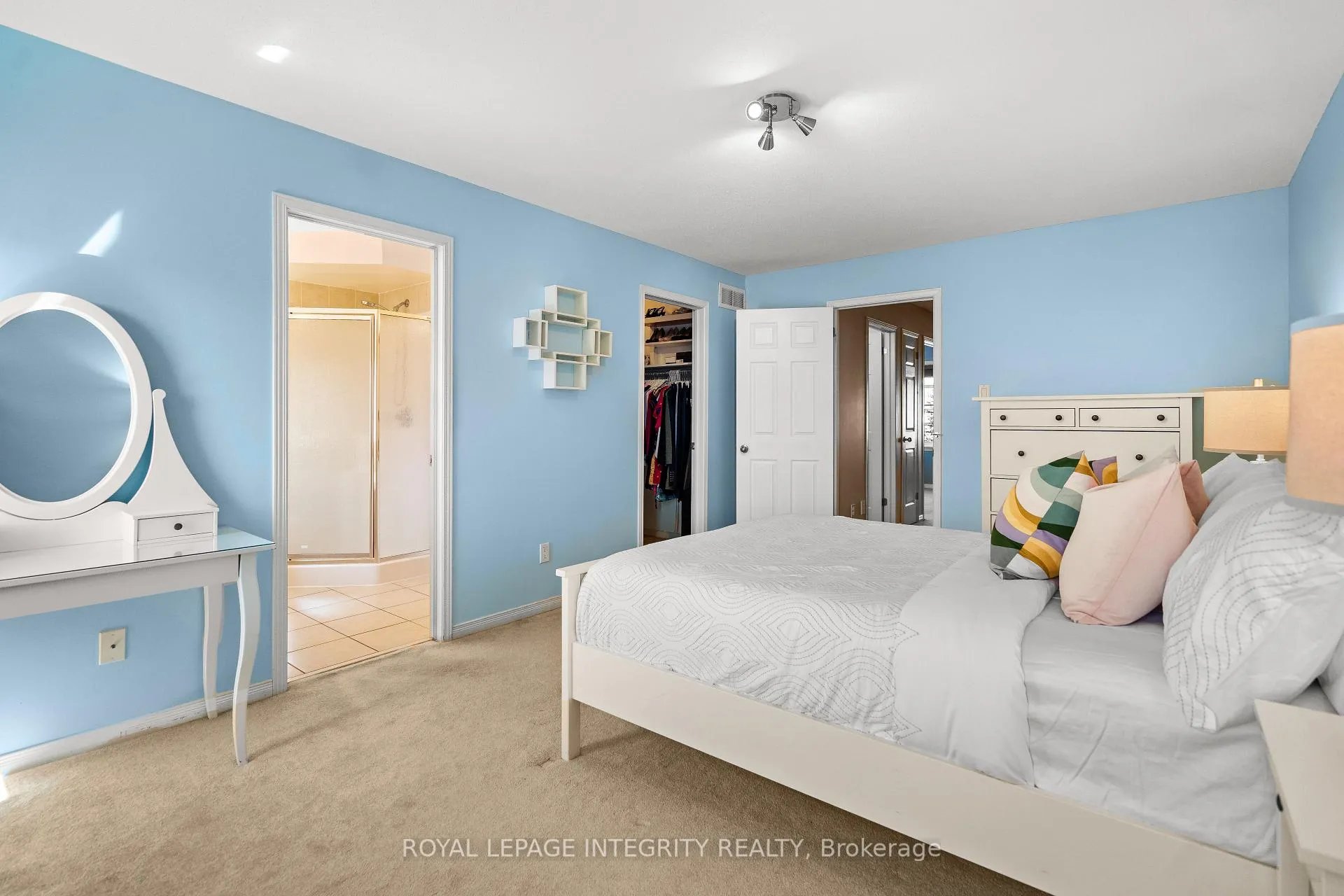 Photo 19 of 722 Nakina Way, Ottawa, Riverside South/Gloucester Glen — HOMEH