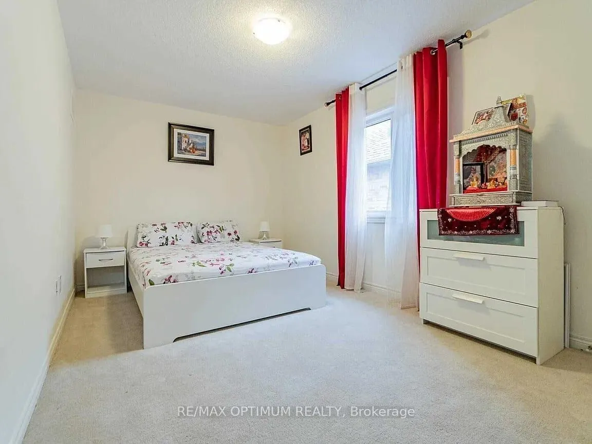 Photo 7 of Unit (Upper), 93 Padbury Trail, Brampton, Northwest Brampton — HOMEH