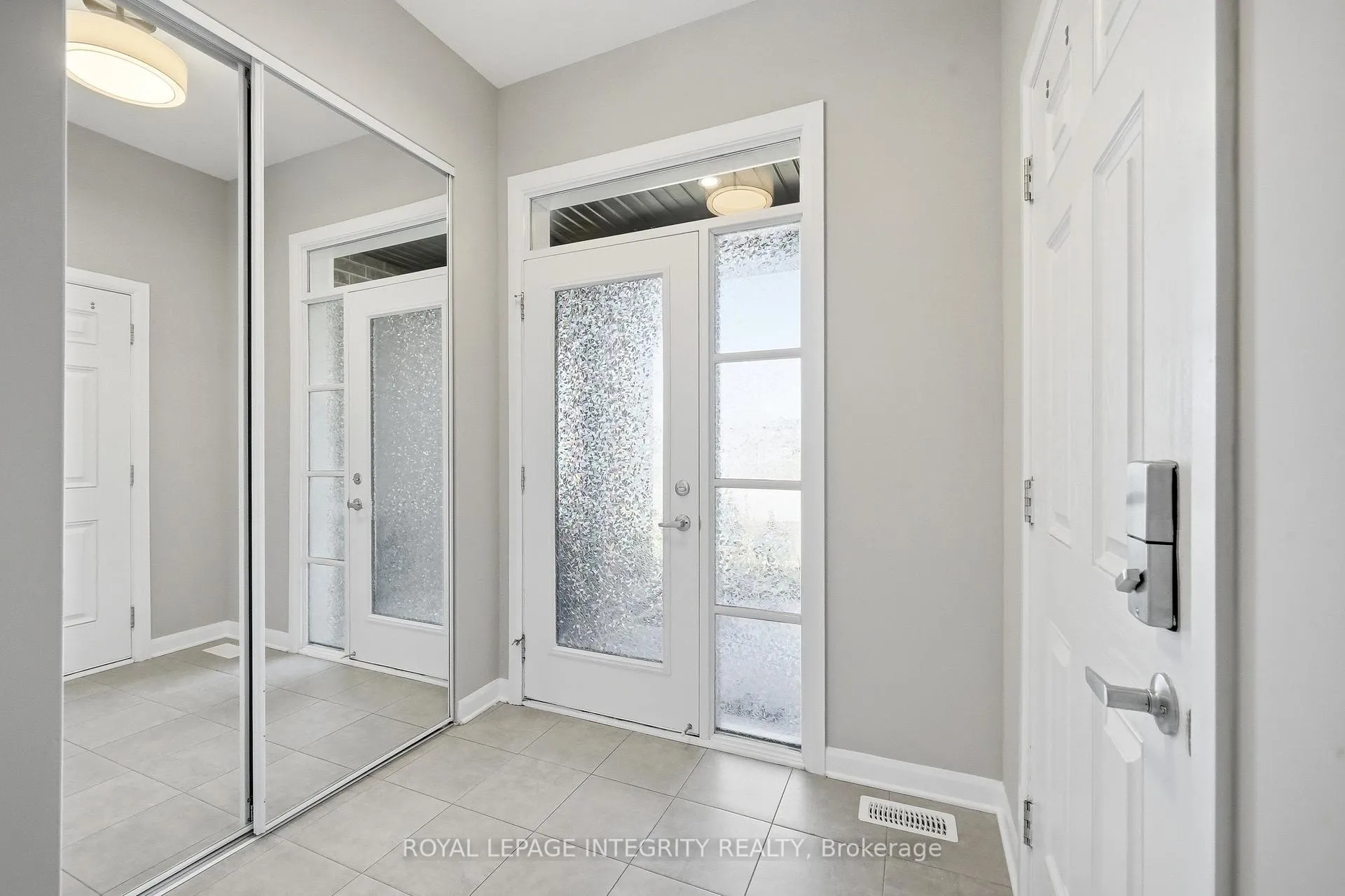Photo 3 of 145 Gardenpost Terrace, Ottawa, Avalon West — HOMEH