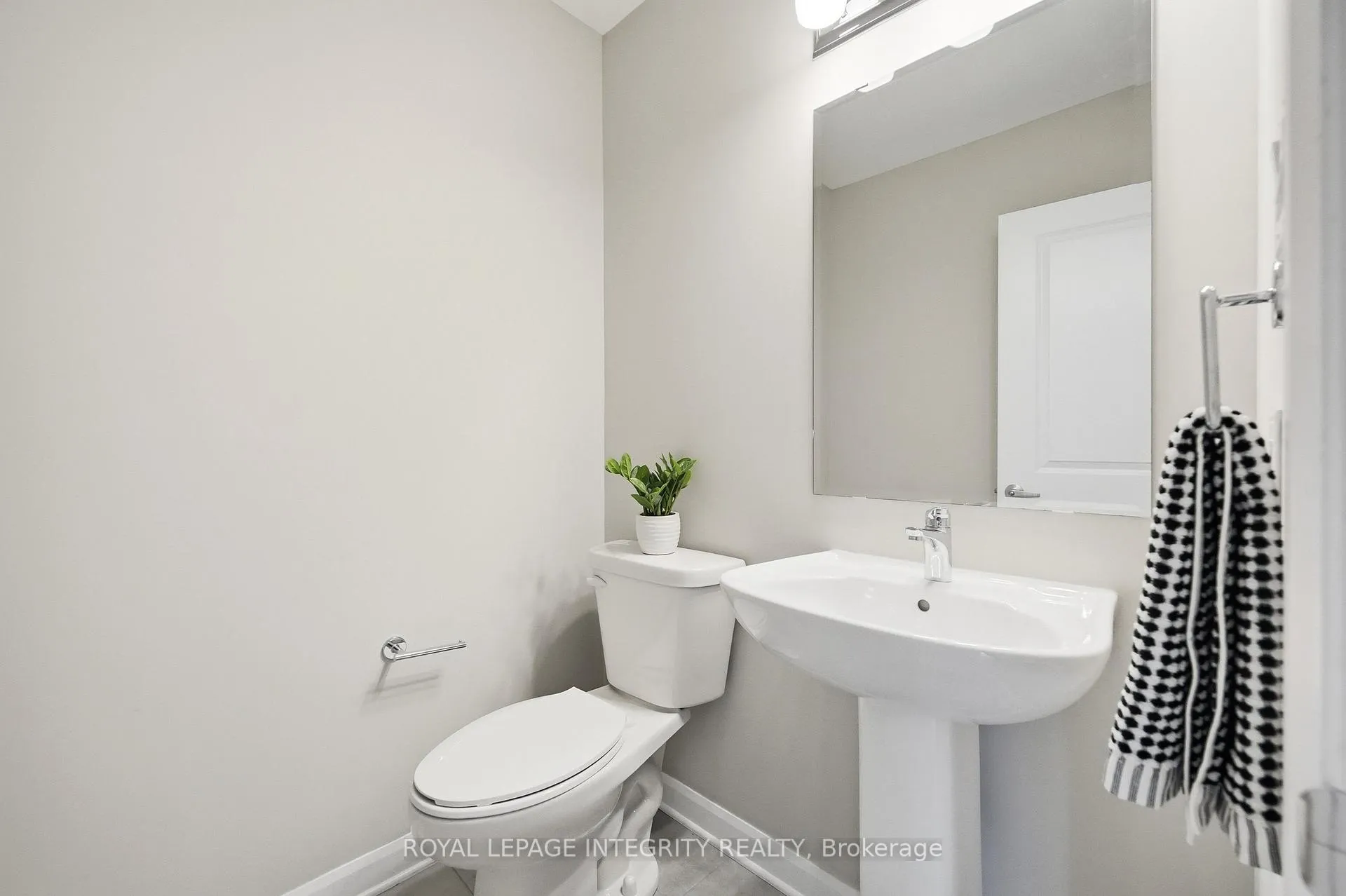 Photo 5 of 145 Gardenpost Terrace, Ottawa, Avalon West — HOMEH