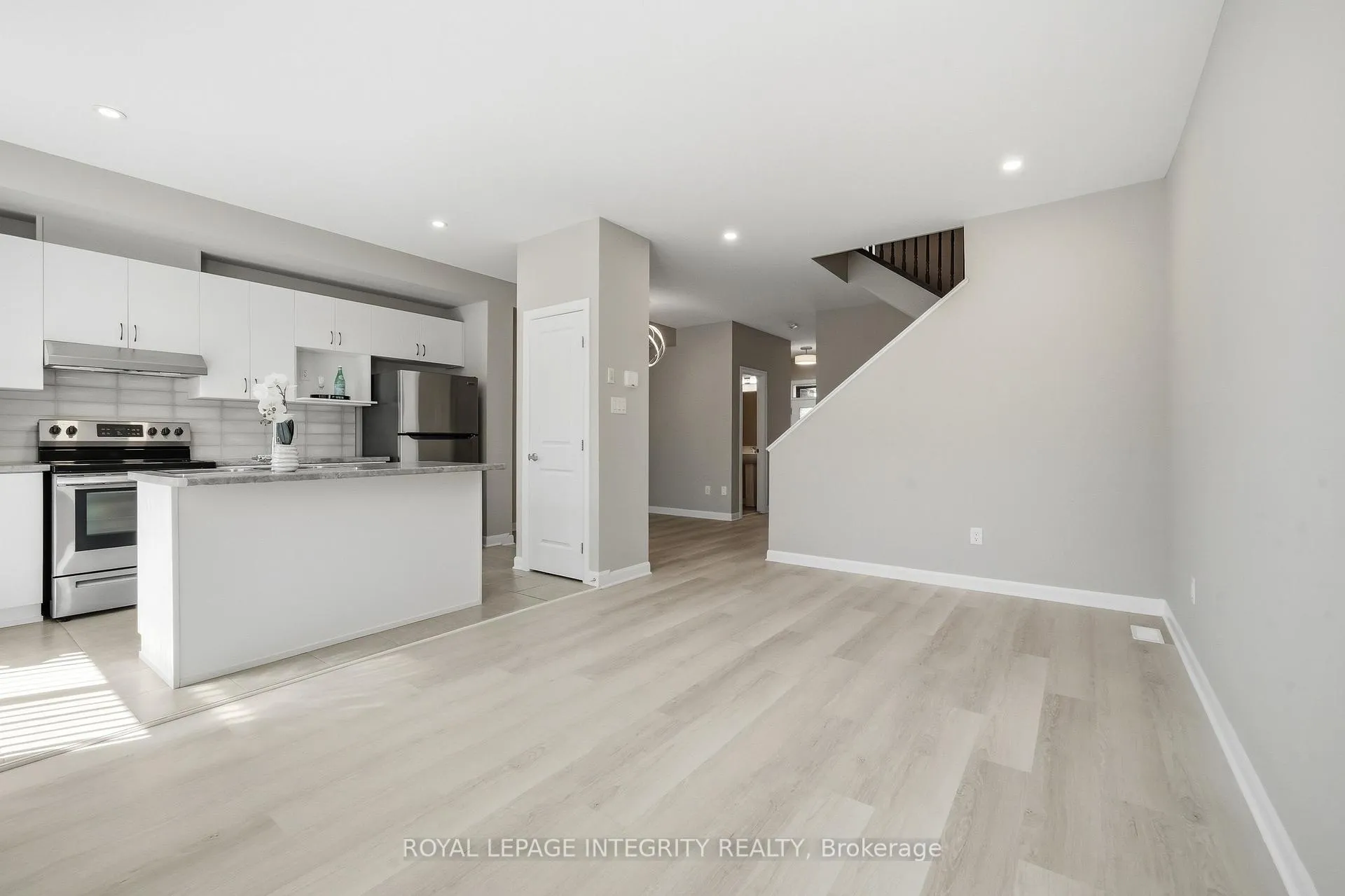 Photo 13 of 145 Gardenpost Terrace, Ottawa, Avalon West — HOMEH
