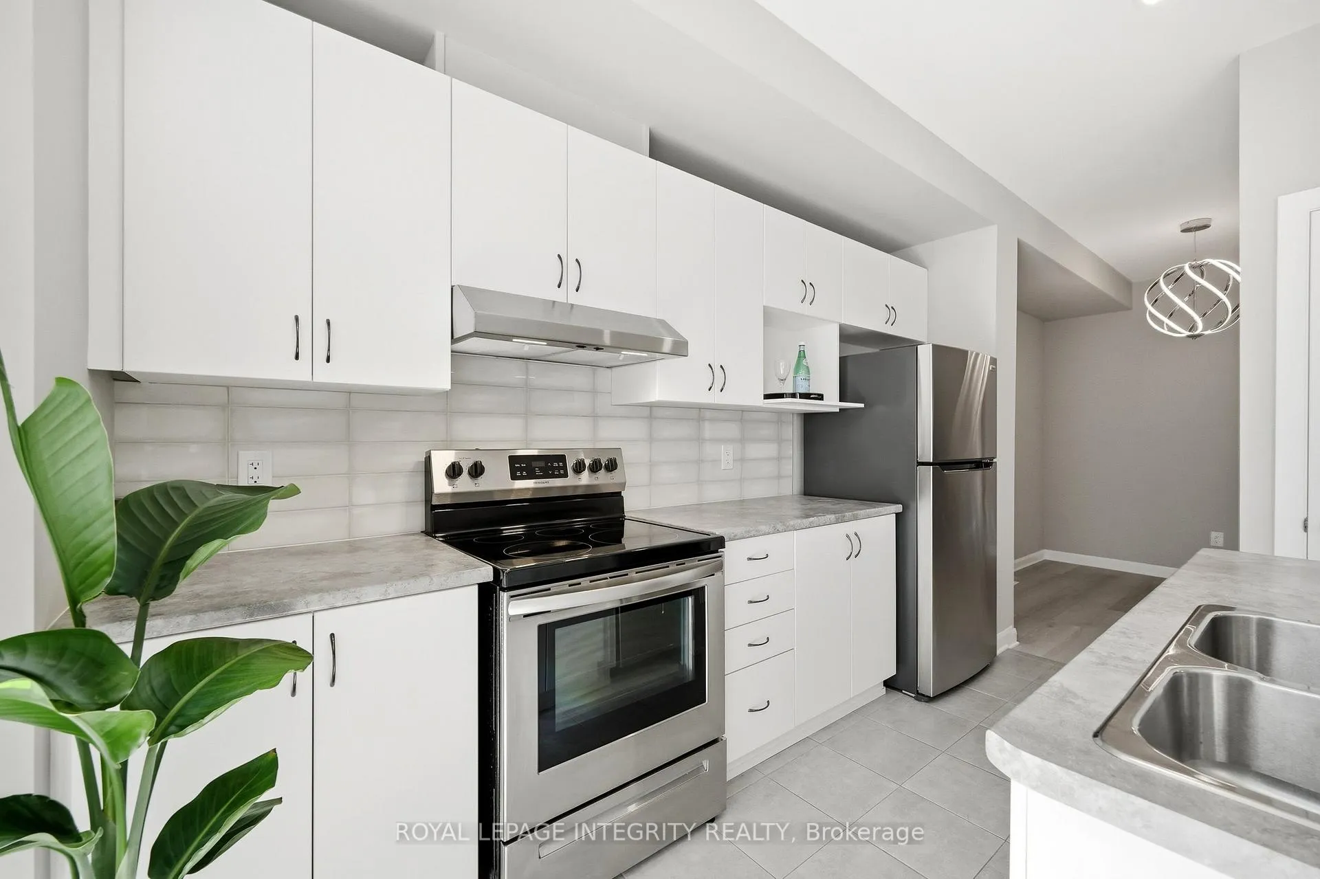 Photo 15 of 145 Gardenpost Terrace, Ottawa, Avalon West — HOMEH