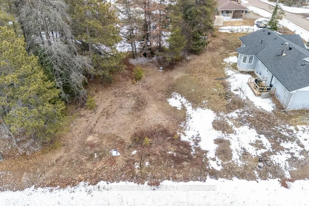 Photo 4 of 18 Birchview Drive, Madawaska Valley, Madawaska Valley — HOMEH