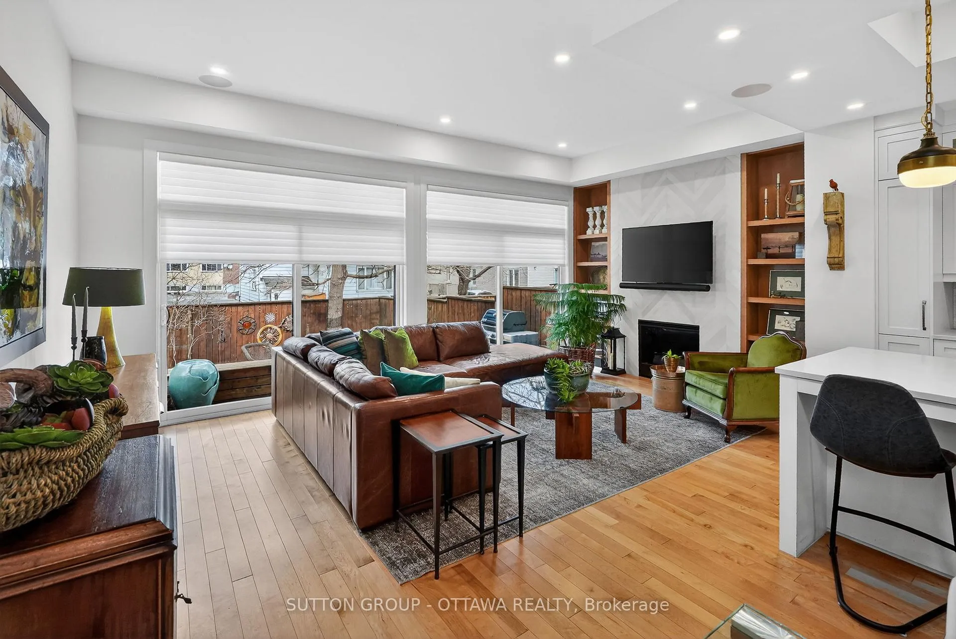 Photo 7 of 31 Carlotta Avenue, Ottawa, Kingsview Park — HOMEH