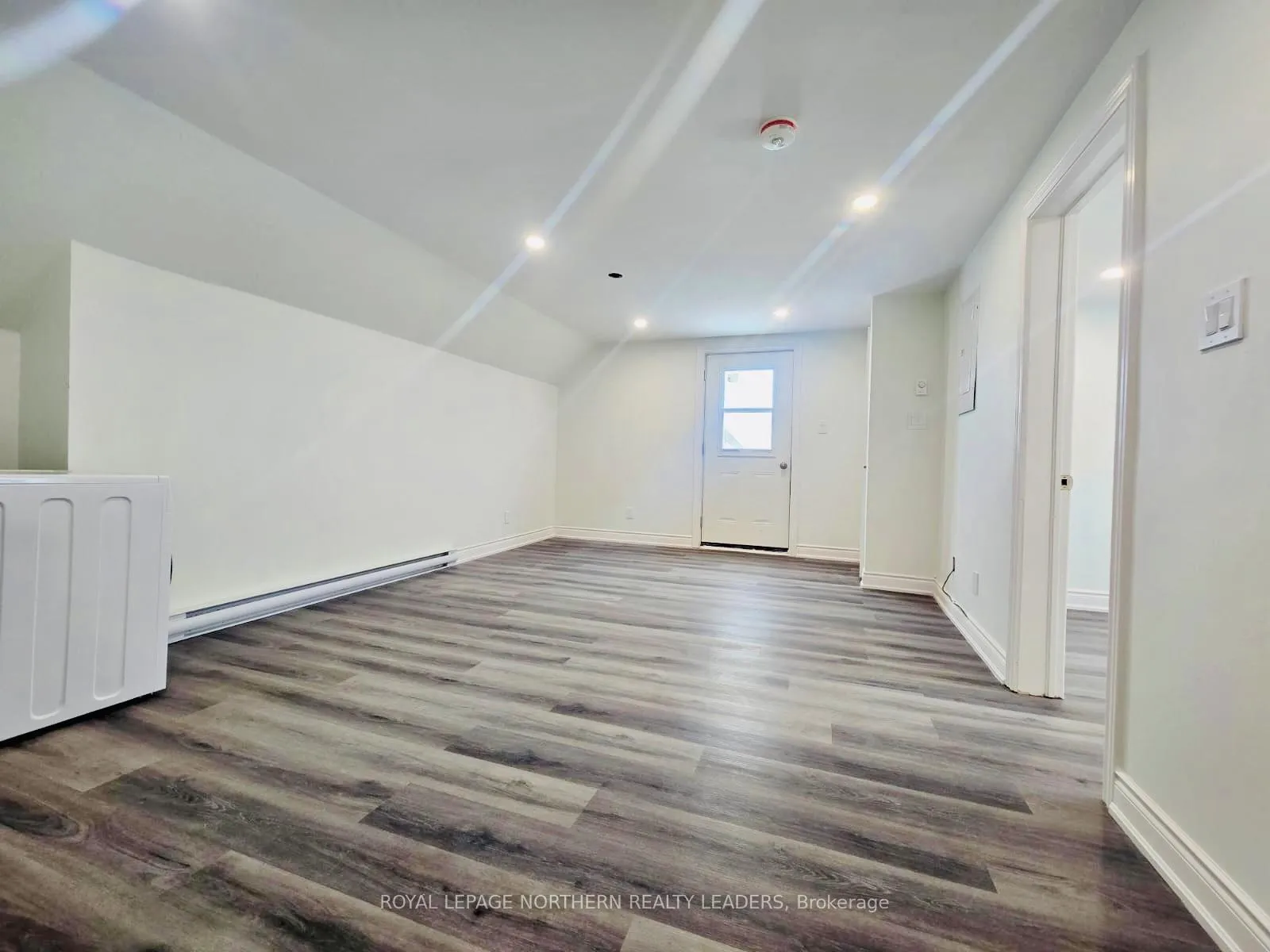 Photo 6 of Unit Unit 12, 177 Lakeshore Road, Timmins, TNE - Hill District — HOMEH