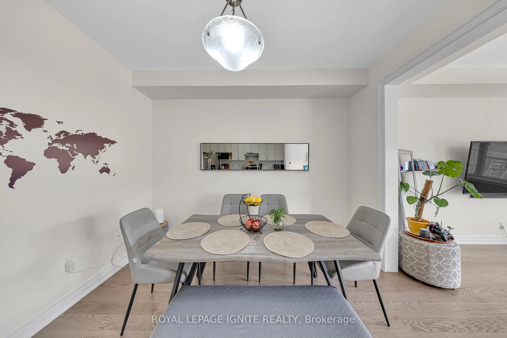 Photo 6 of 1030 Skybridge Boulevard, Pickering, Rural Pickering — HOMEH