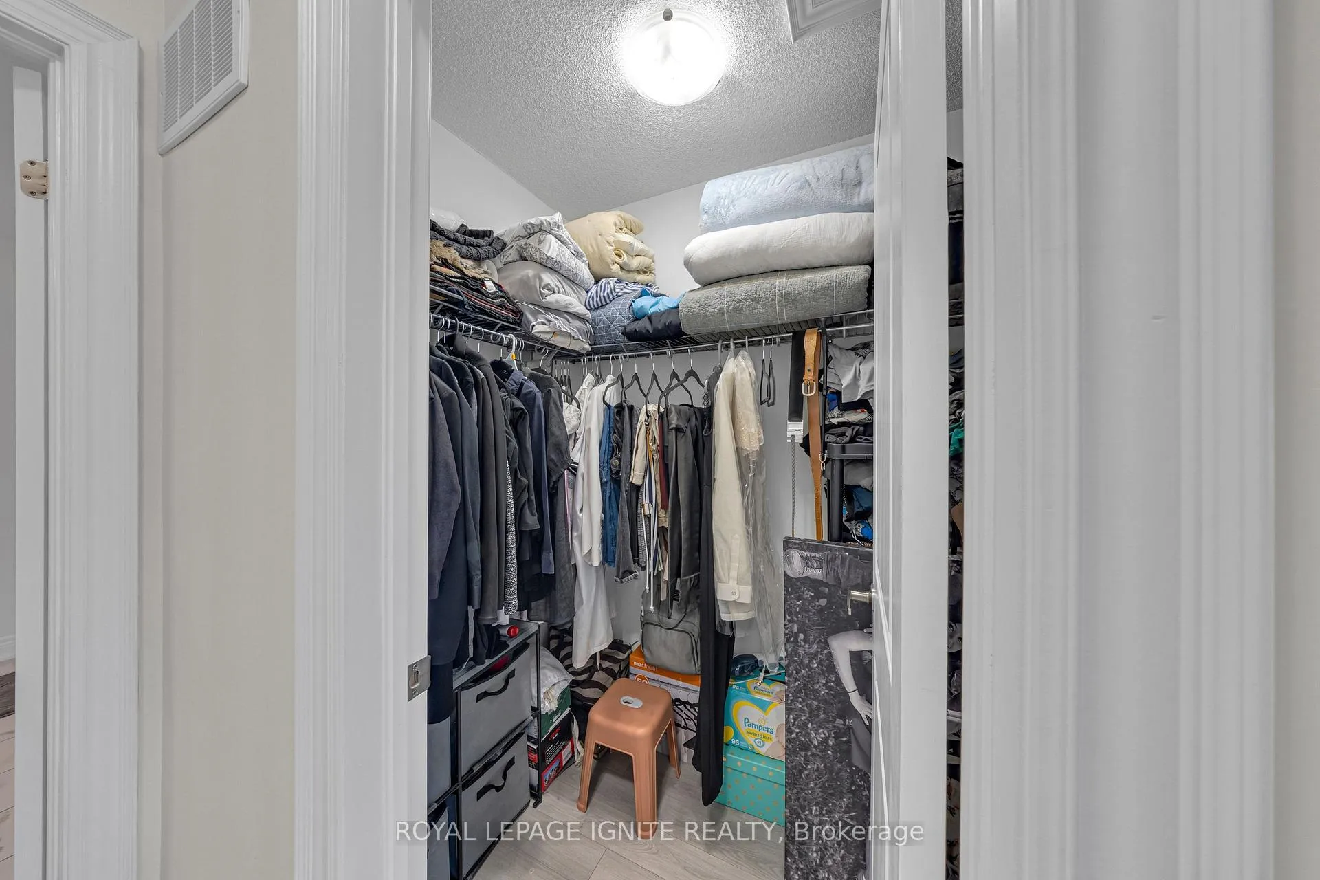 Photo 14 of 1030 Skybridge Boulevard, Pickering, Rural Pickering — HOMEH