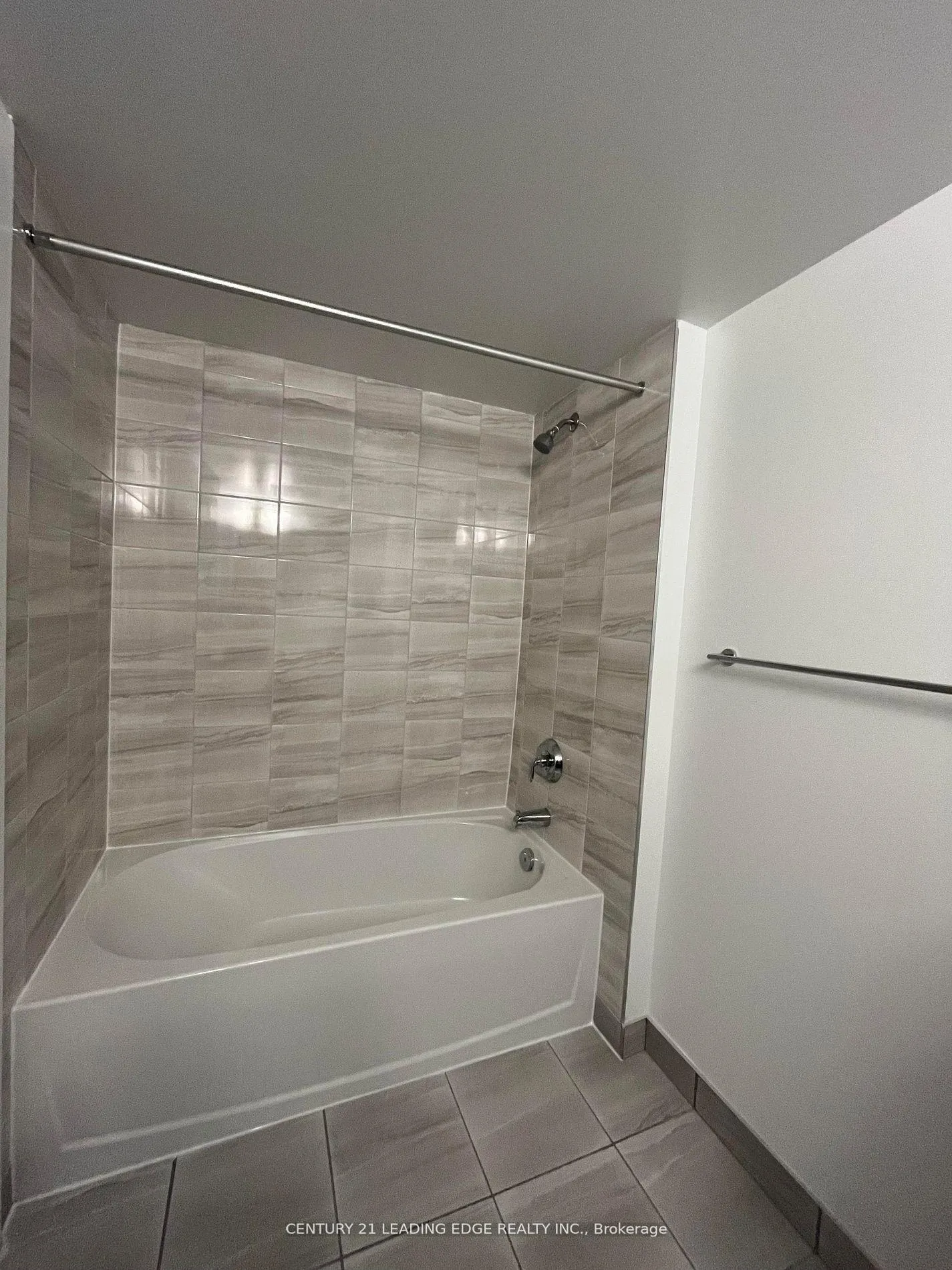 Photo 7 of Unit 2311, 1435 Celebration Drive, Pickering, Bay Ridges — HOMEH