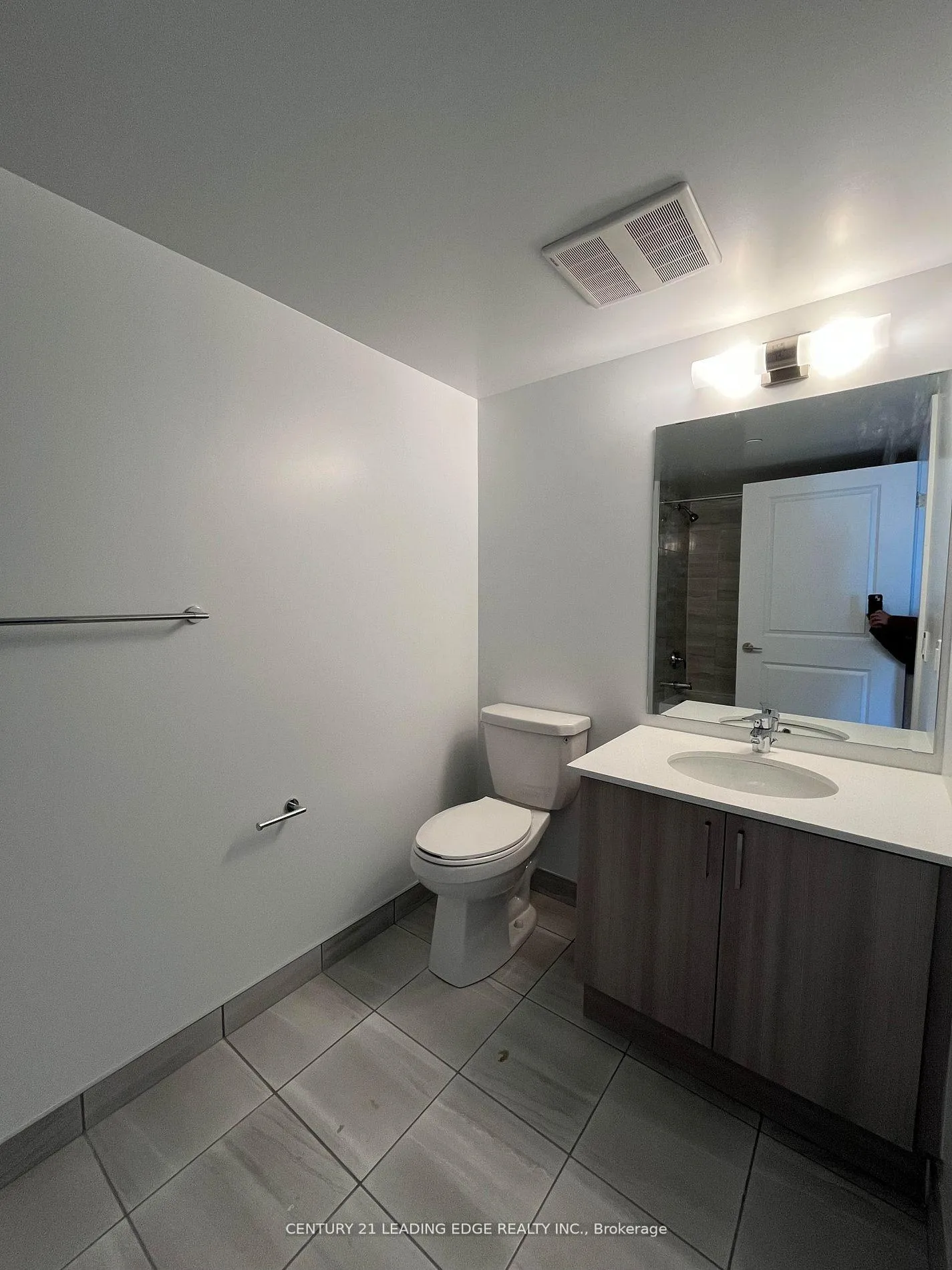Photo 8 of Unit 2311, 1435 Celebration Drive, Pickering, Bay Ridges — HOMEH