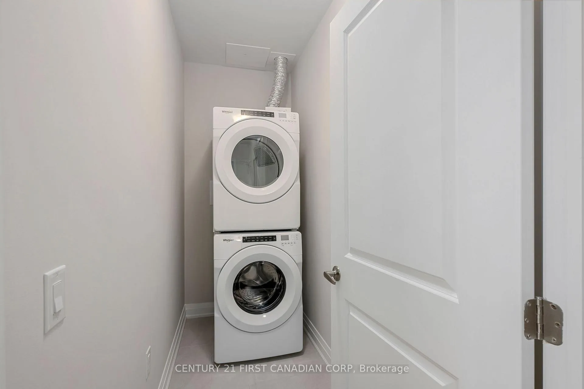 Photo 3 of Unit 905, 4286 King Street, Kitchener, Chicopee/Freeport — HOMEH