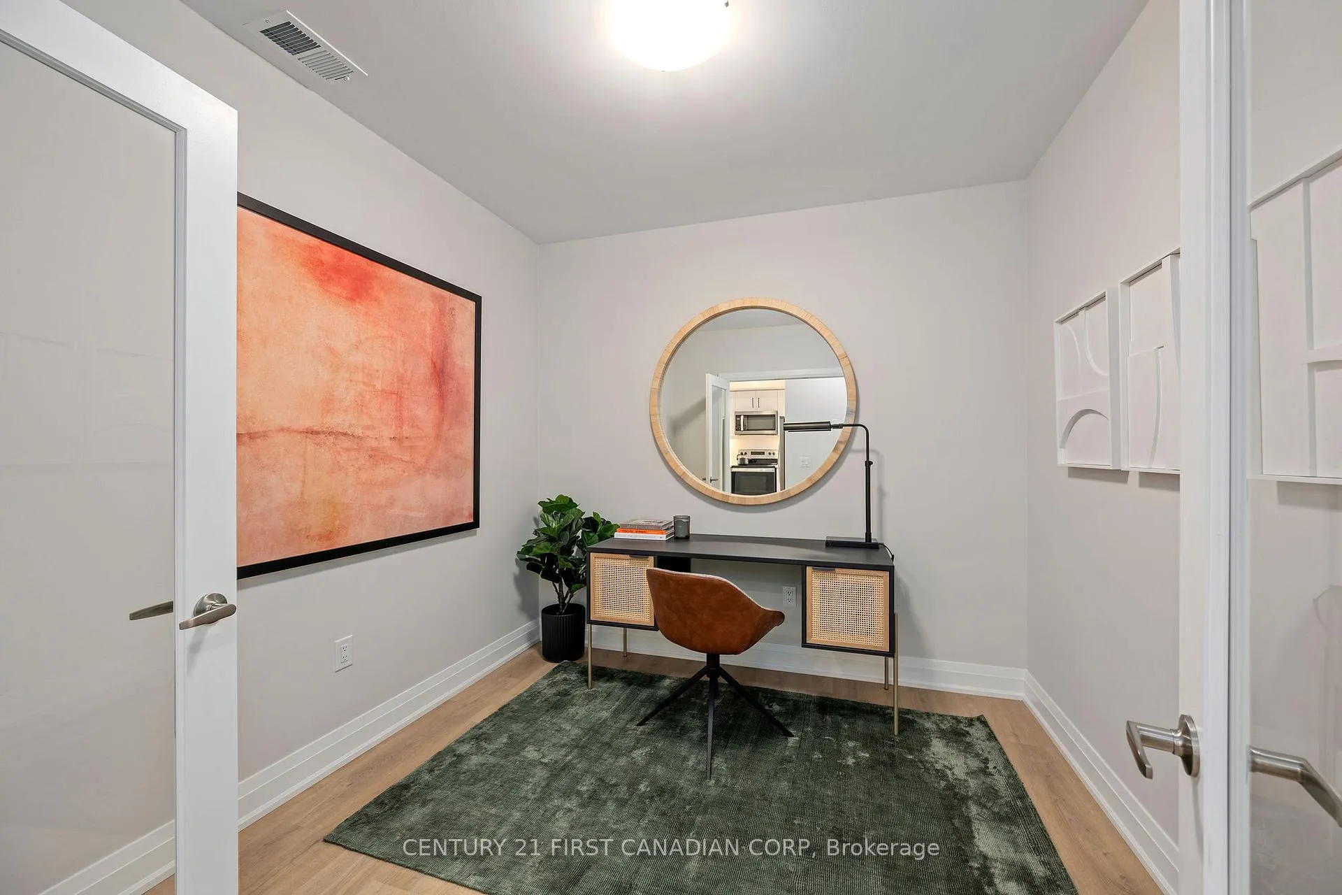 Photo 4 of Unit 905, 4286 King Street, Kitchener, Chicopee/Freeport — HOMEH