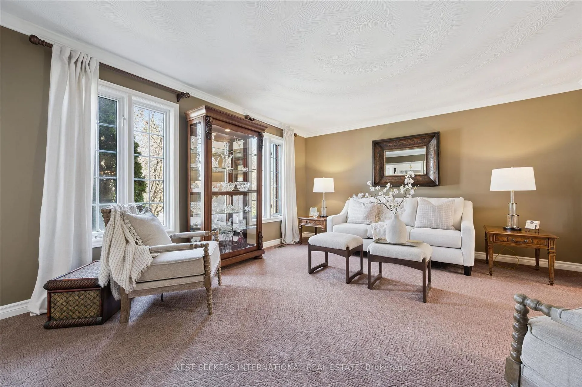 Photo 5 of 481 Mill Park Drive, Kitchener — HOMEH
