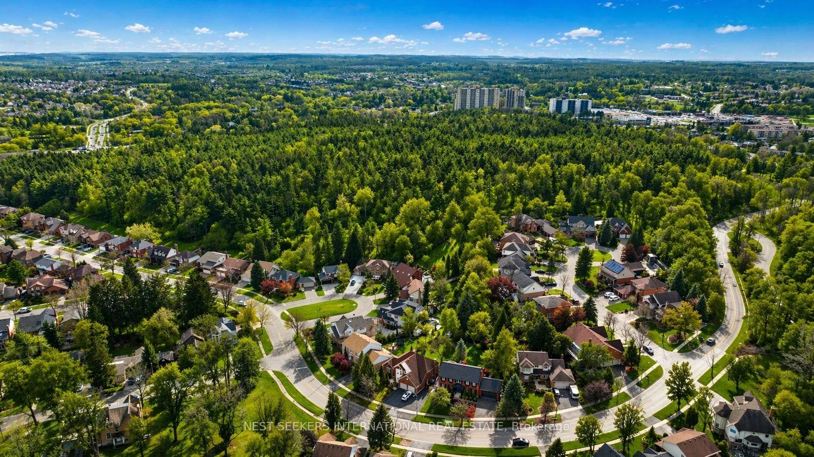 Photo 39 of 481 Mill Park Drive, Kitchener — HOMEH