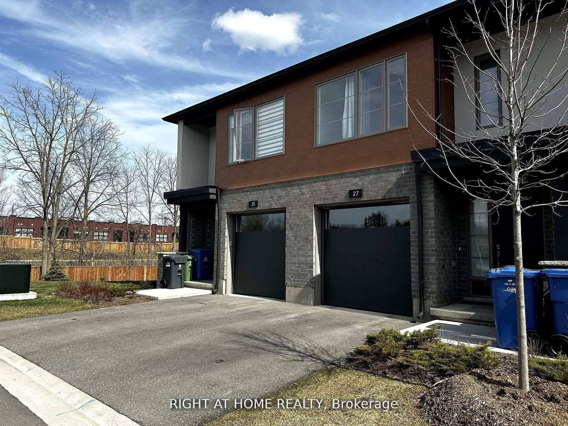 Photo 1 of 27 Steele Cres Street, Guelph, St. Patrick's Ward — HOMEH
