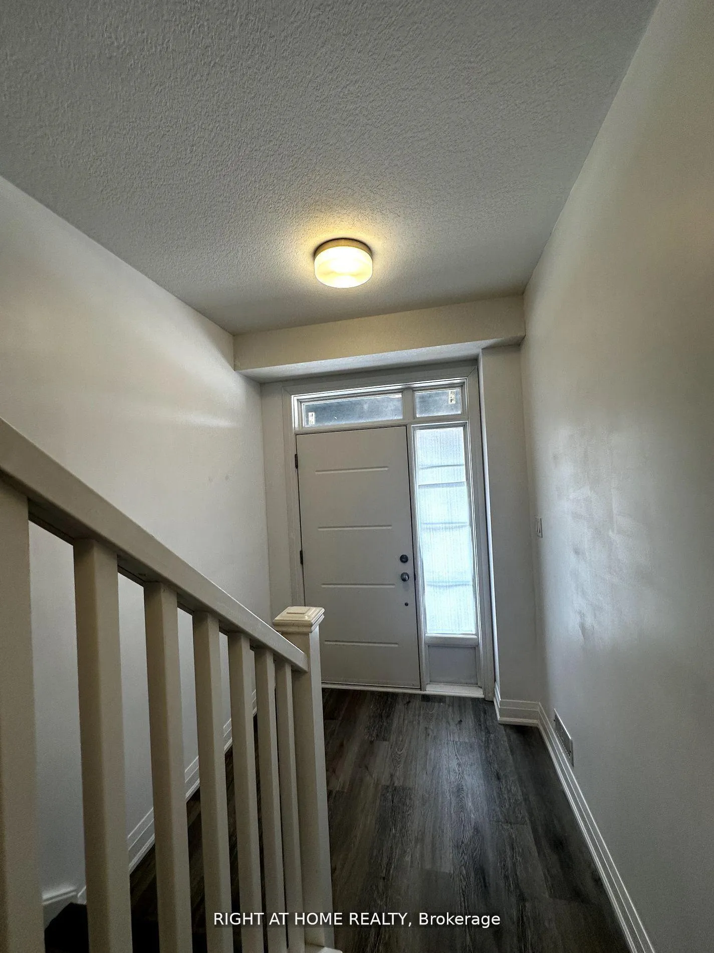 Photo 4 of 27 Steele Cres Street, Guelph, St. Patrick's Ward — HOMEH