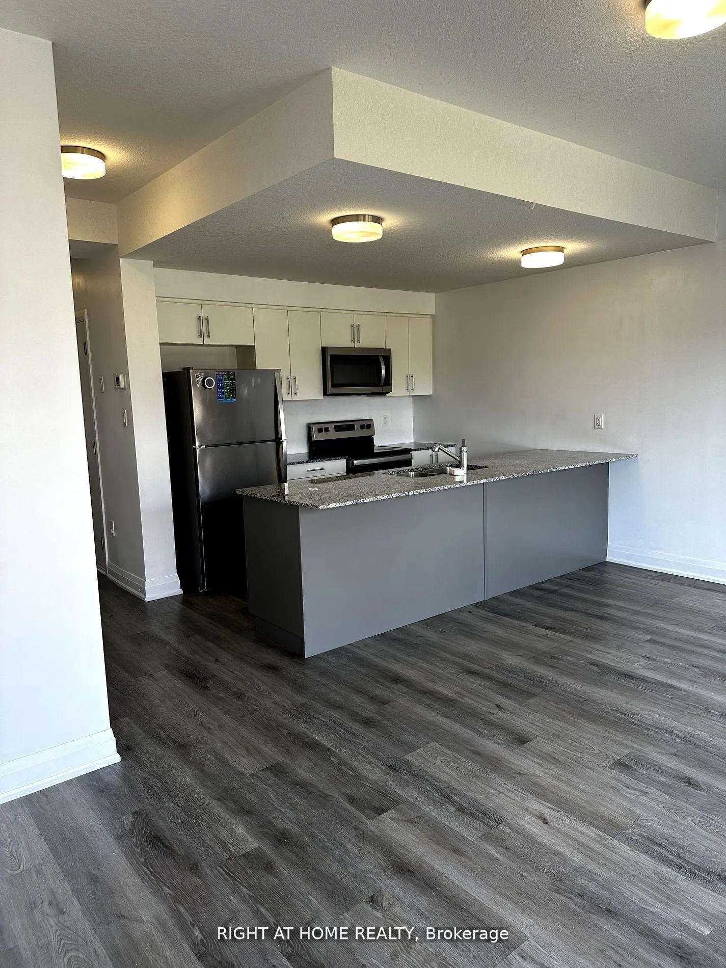 Photo 7 of 27 Steele Cres Street, Guelph, St. Patrick's Ward — HOMEH