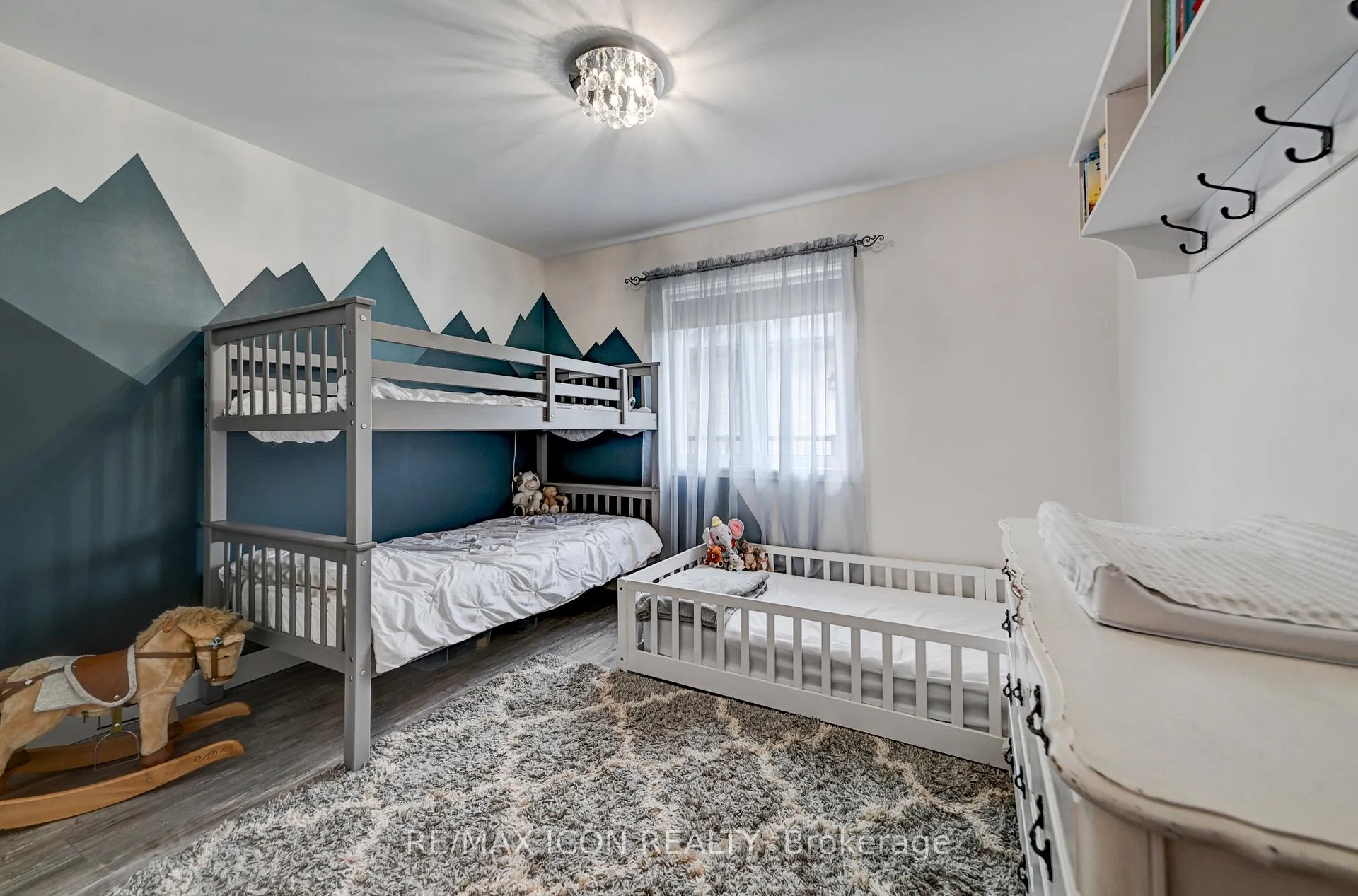 Photo 31 of 224242 Southgate 2 Road, Southgate — HOMEH
