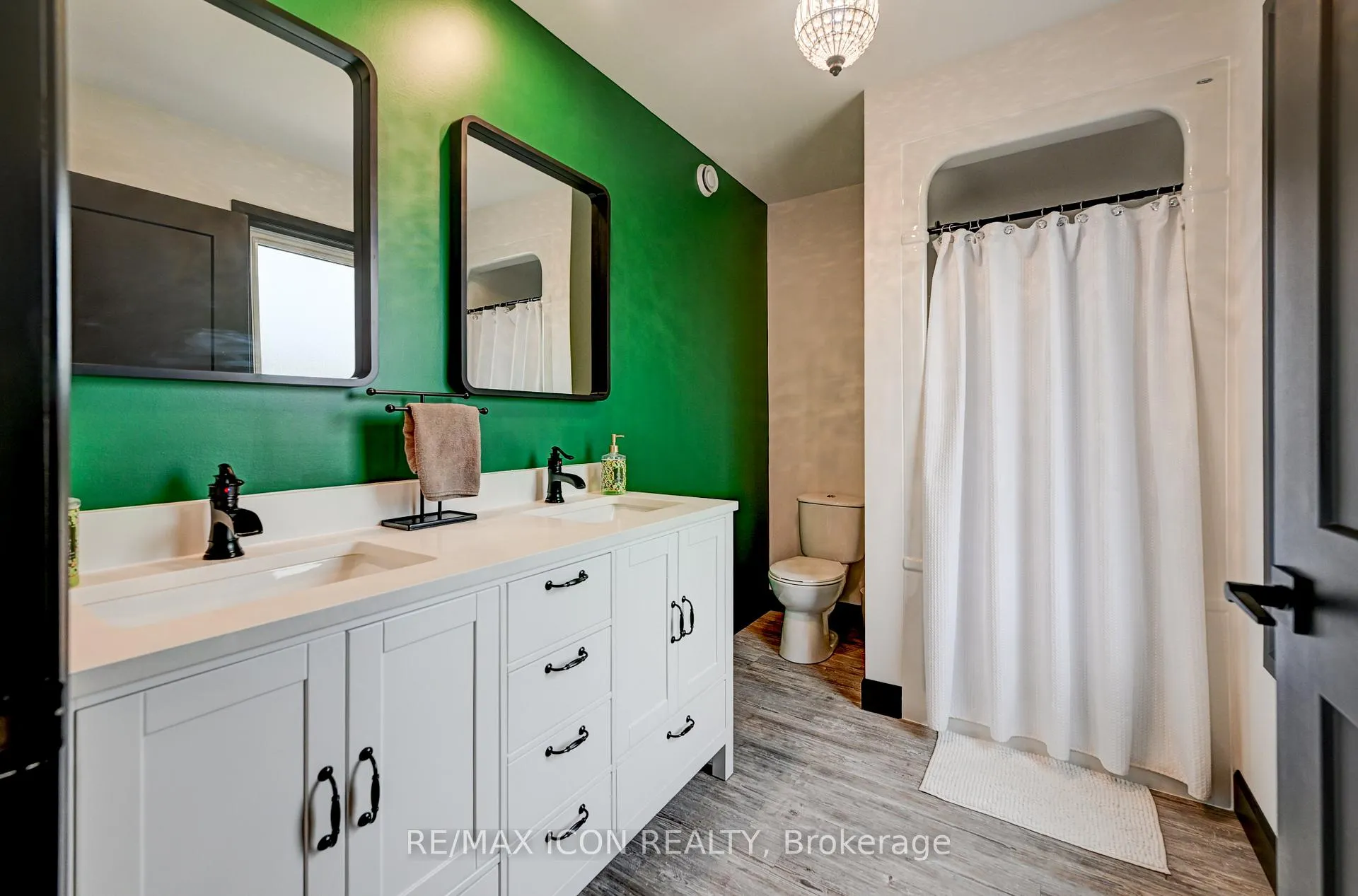 Photo 37 of 224242 Southgate 2 Road, Southgate — HOMEH